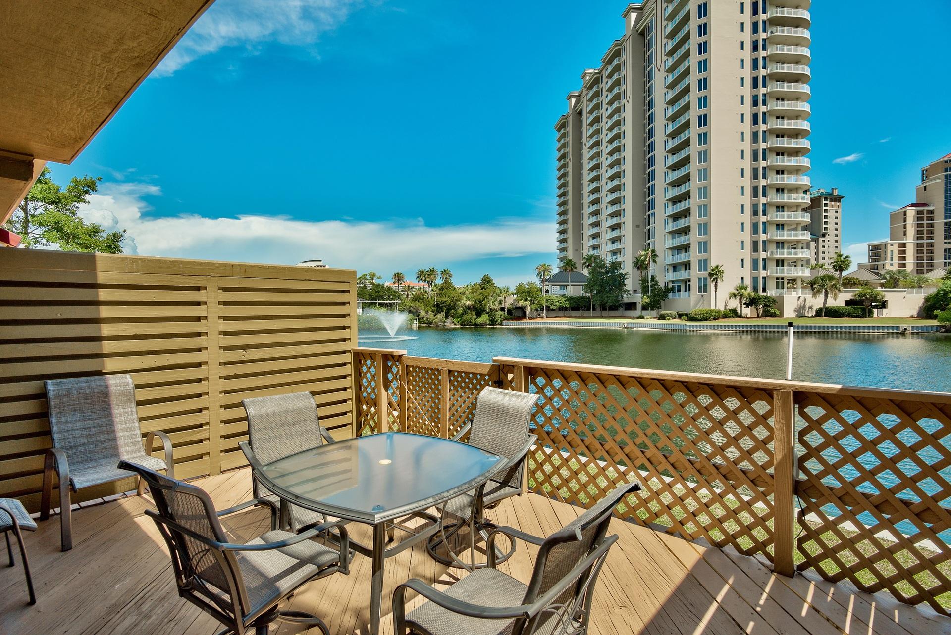 BEACHWALK VILLAS - Residential