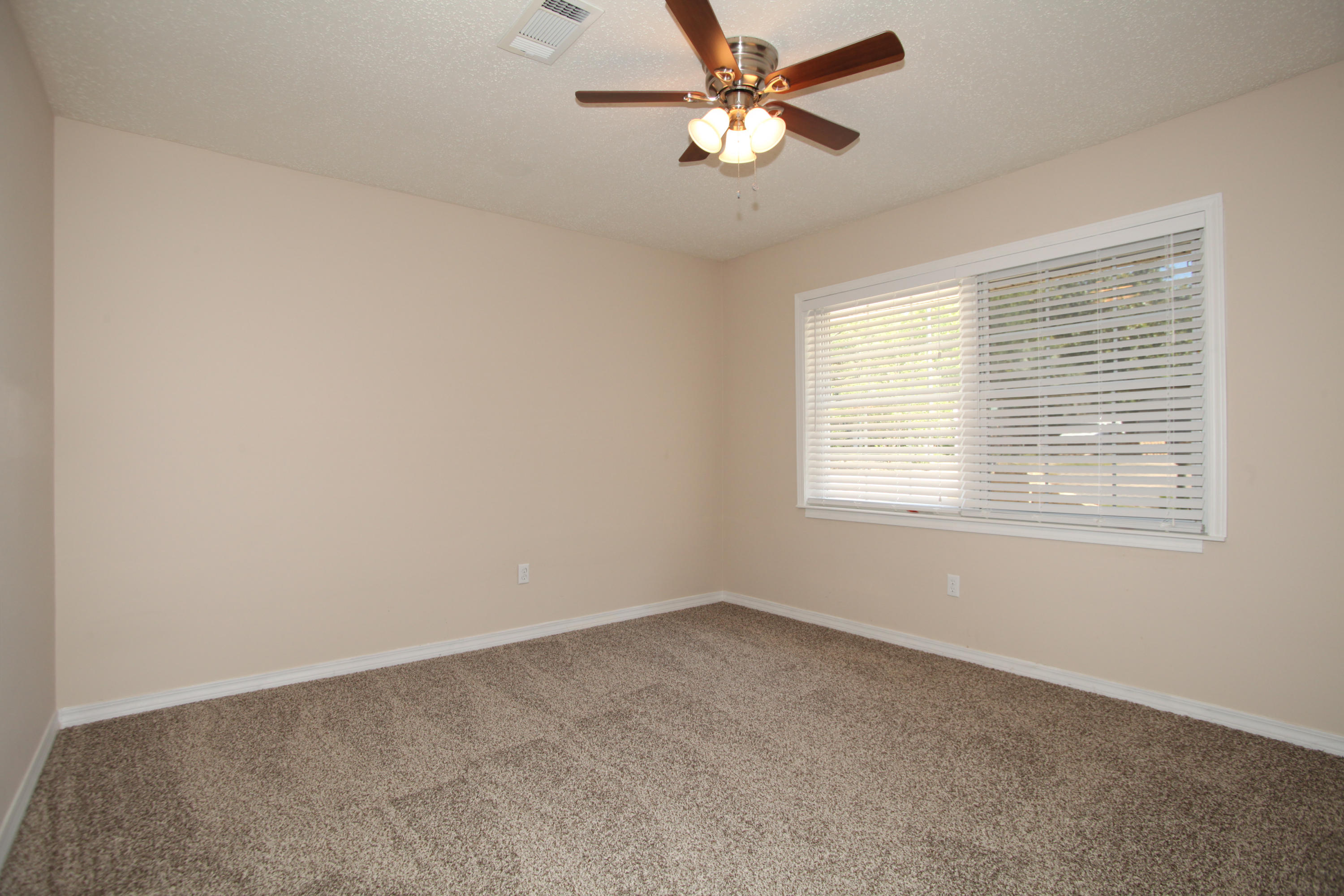 CAROL ANNE MANOR - Residential