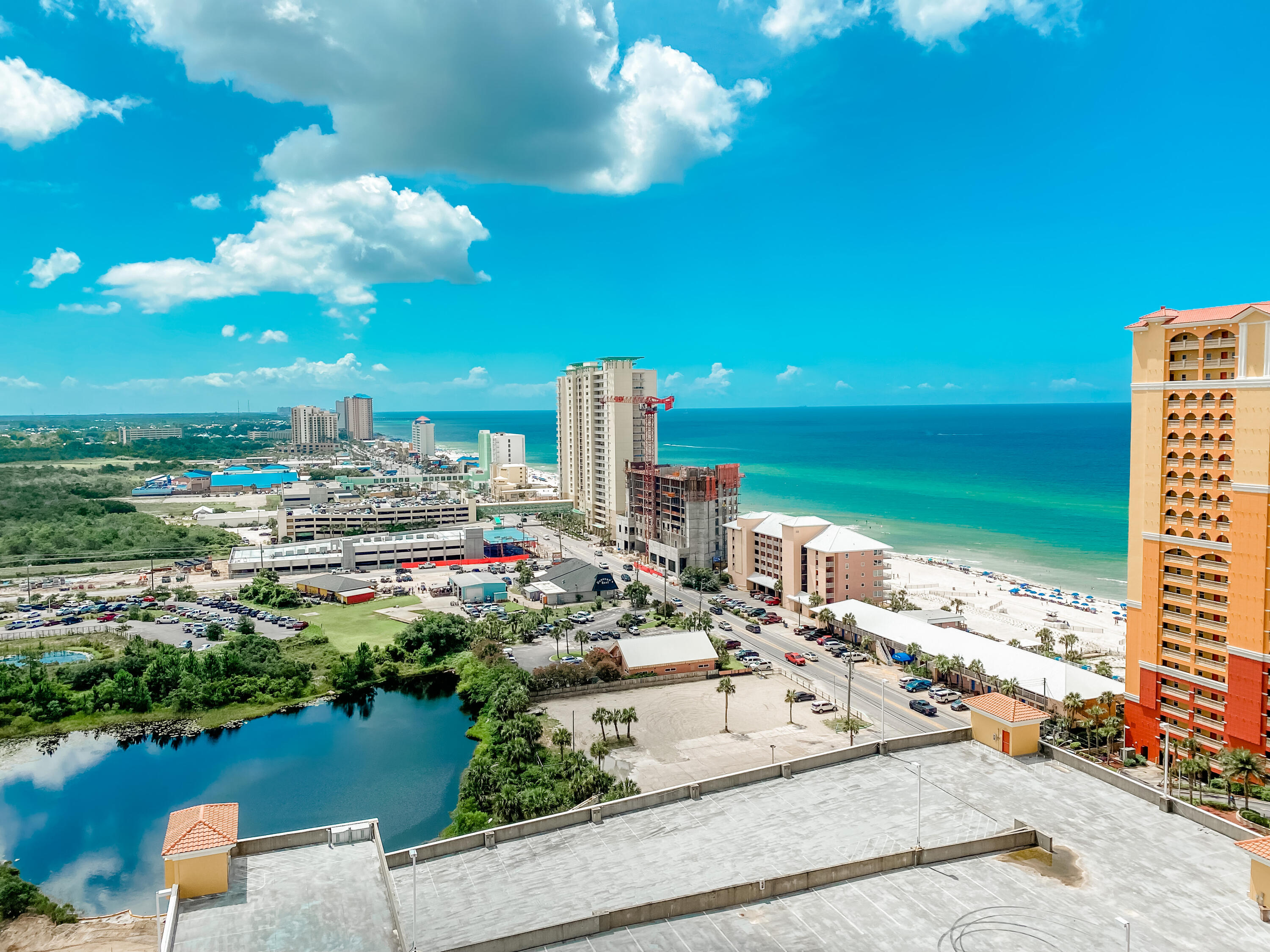 Calypso Towers III - Residential