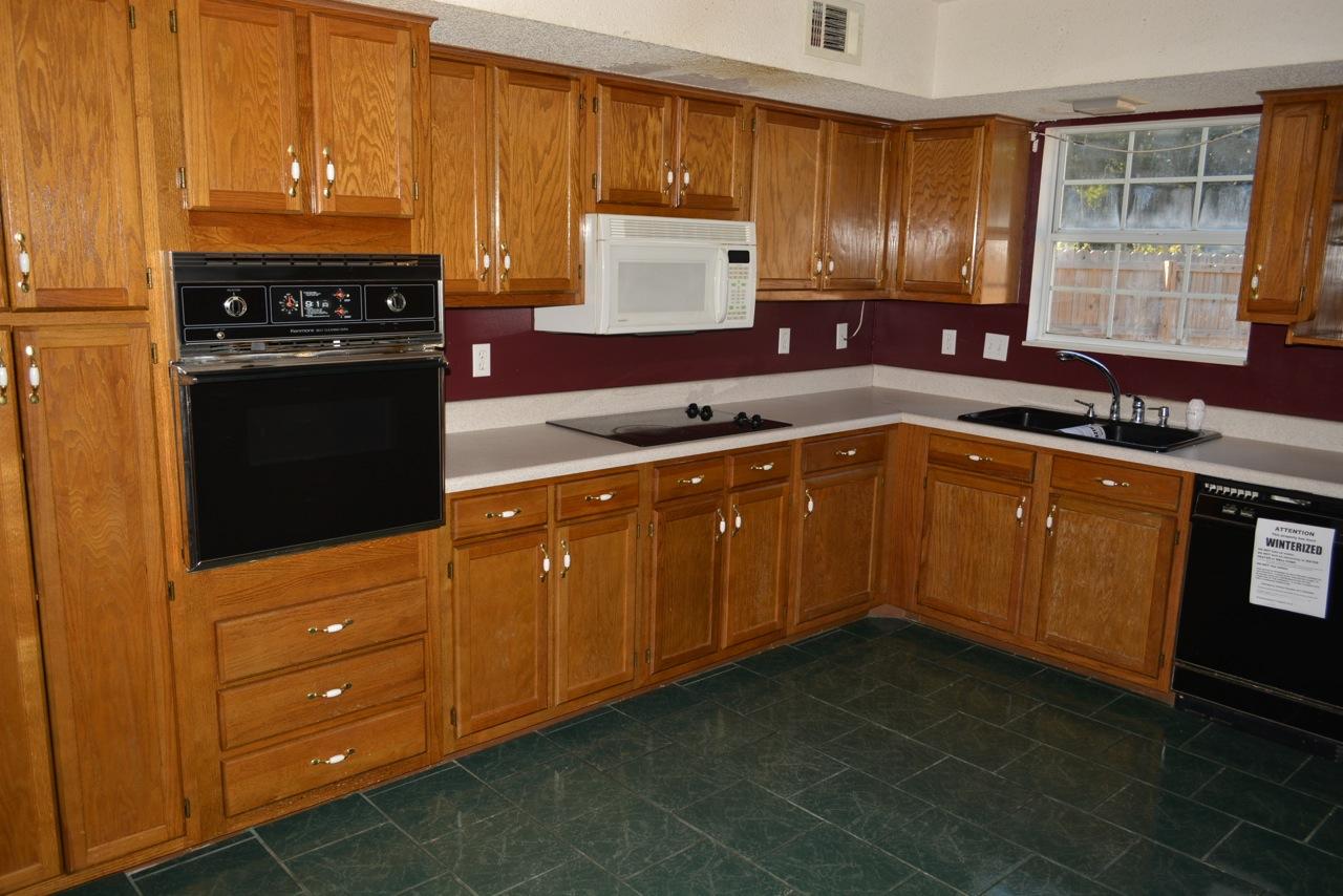 CANTERBURY WOODS 1ST ADDN - Residential