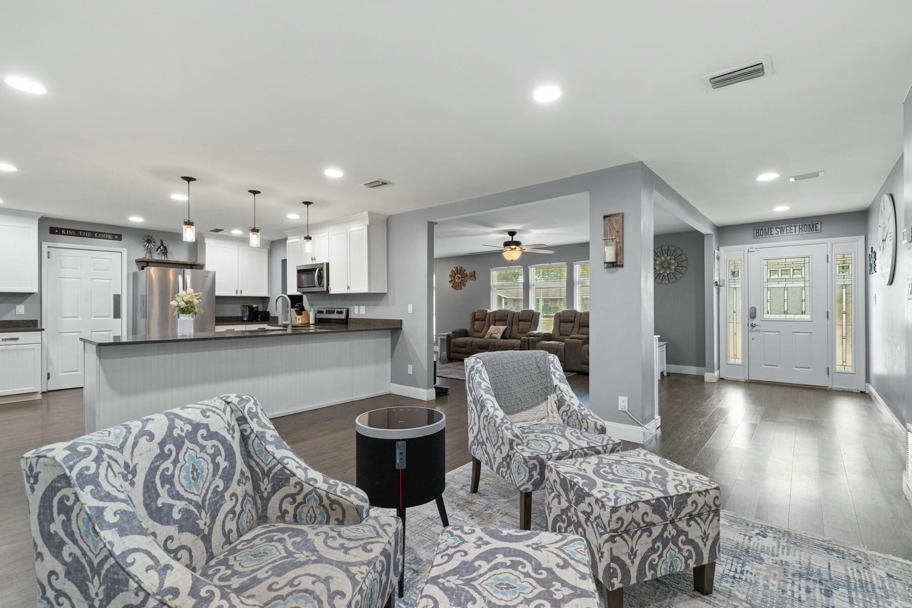 KENWOOD S/D 3RD ADDN - Residential