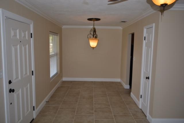 OAK TREE PARK - Residential Lease