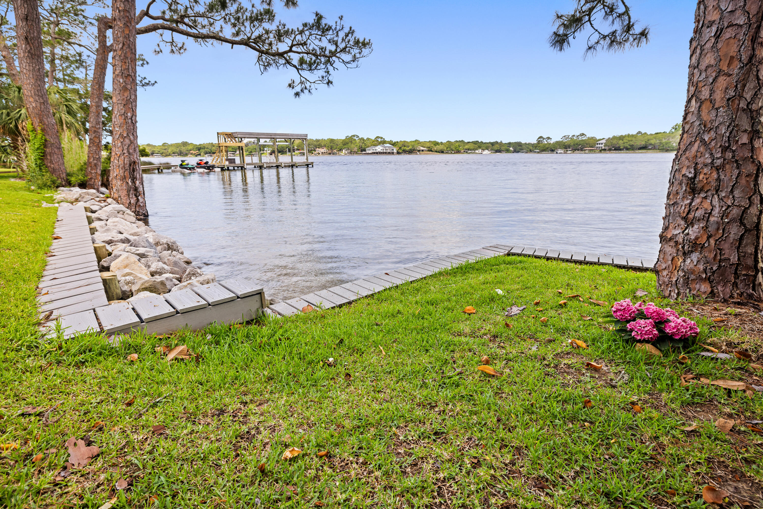 Poquito Bayou - Residential Lease