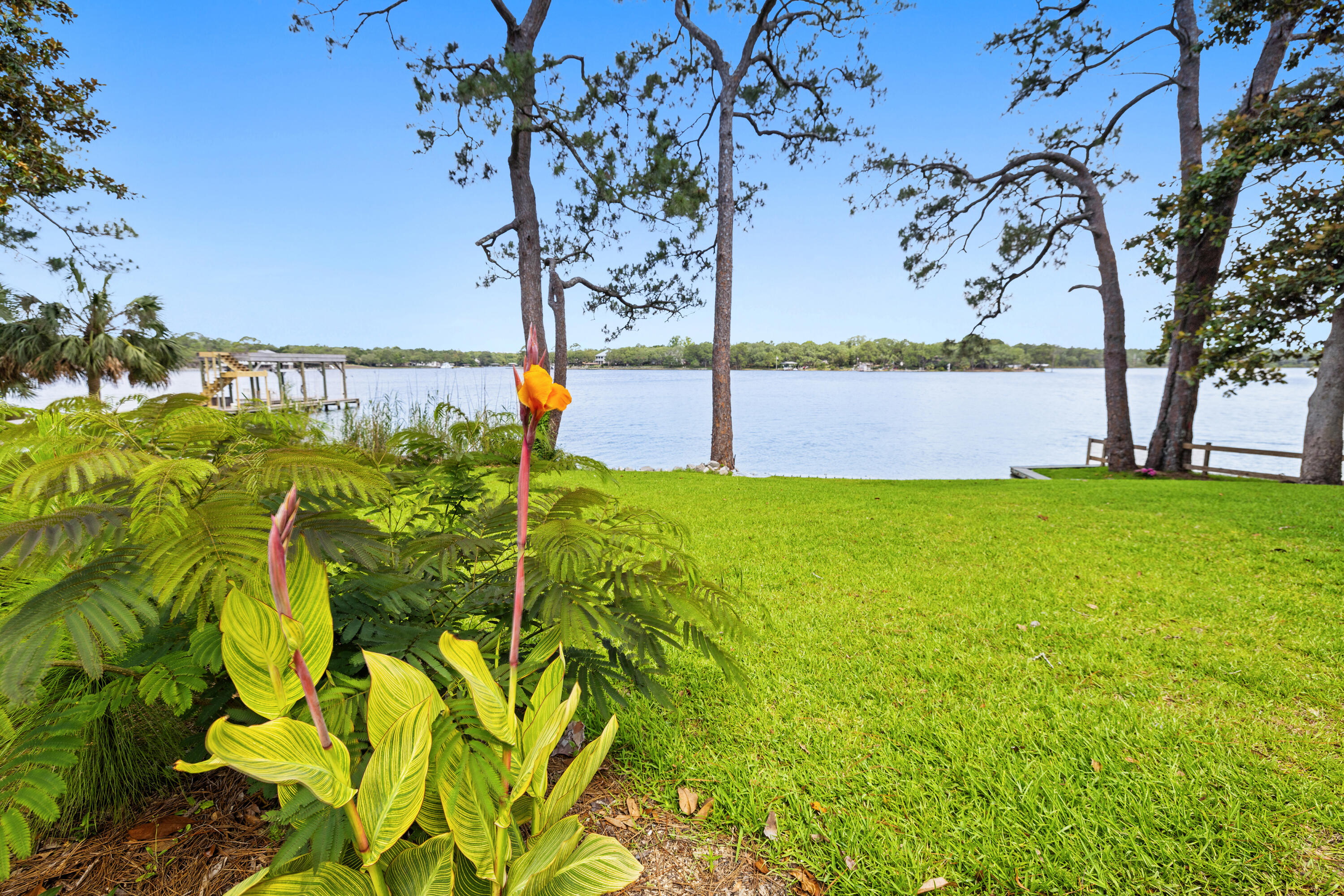 Poquito Bayou - Residential Lease