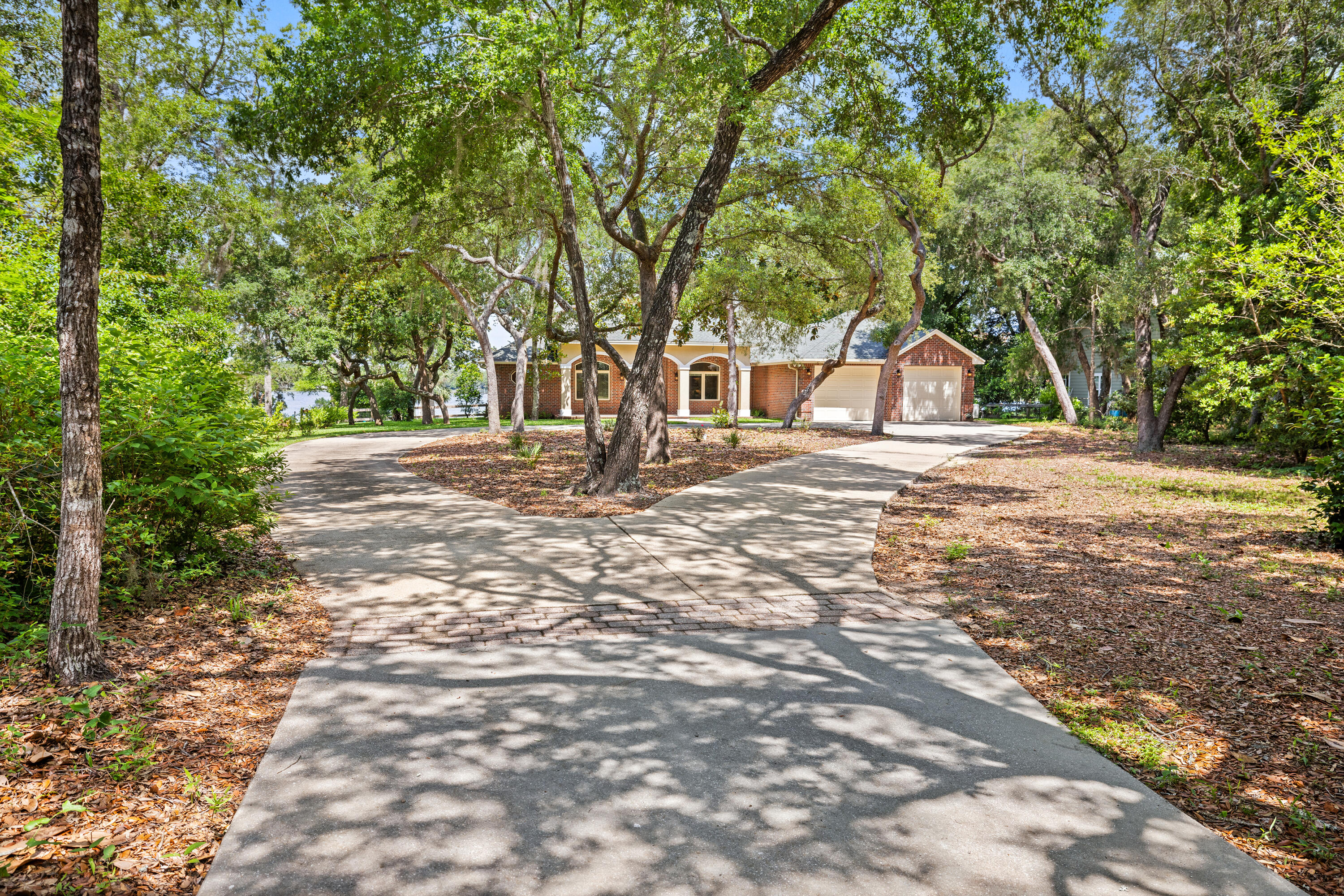 Poquito Bayou - Residential Lease