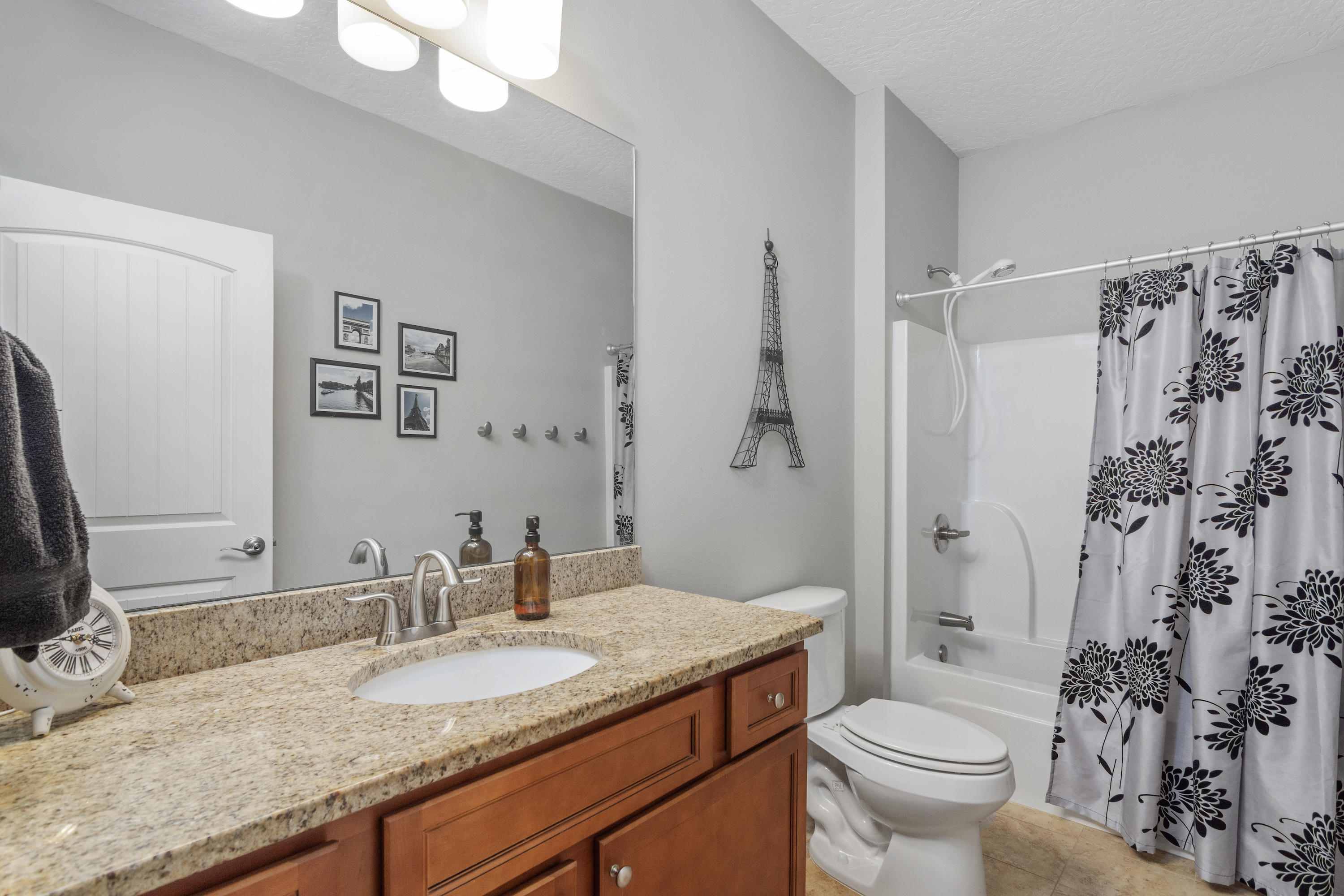 PINECREST 2ND ADDN - Residential