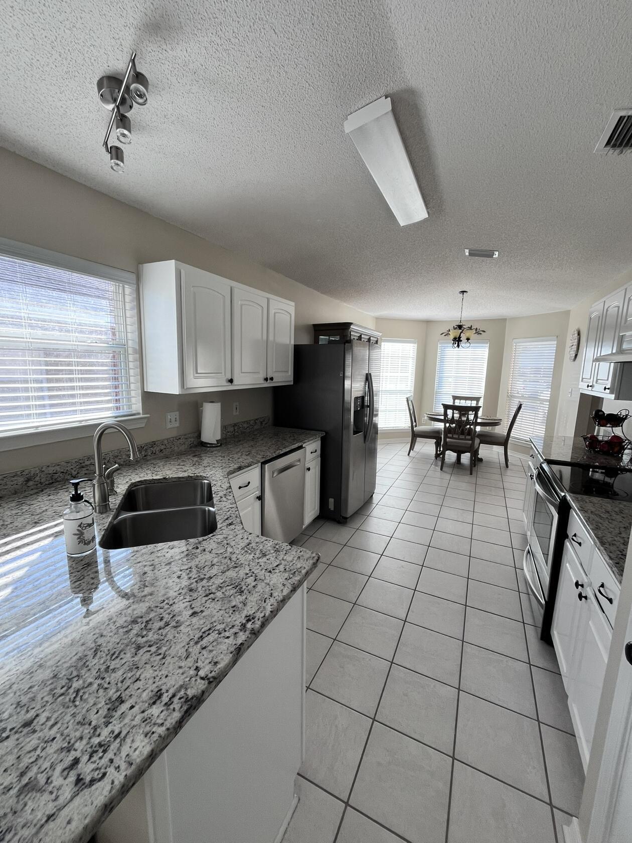 EMERALD VILLAGE S/D - Residential