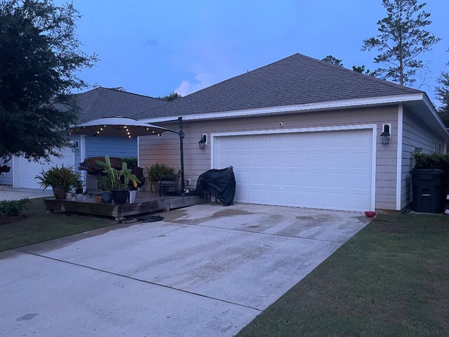 Location, location, location!!!  Being the 3rd house from the corner of Great Hammock Bend & Sarona Street, it's just a 1-minute walk to the Community pools and Fitness Center, and just across the street from the General Store & new Props Brewery. The floor plan is open and flows beautifully from the designated Living Room, through the dining area and kitchen to the Master bedroom. In the rear of the house is a patio deck for grilling/chilling.  This gem is a must see! HOA covers lawn care, basic cable and all common amenities such as a 24/7 gym, 4-swimming pools, owners' club, tennis, basketball, pickle ball, walking trails, and too much to list! Hammock Bay is a 3,000-acre master planned community development district with a lot of amenities.