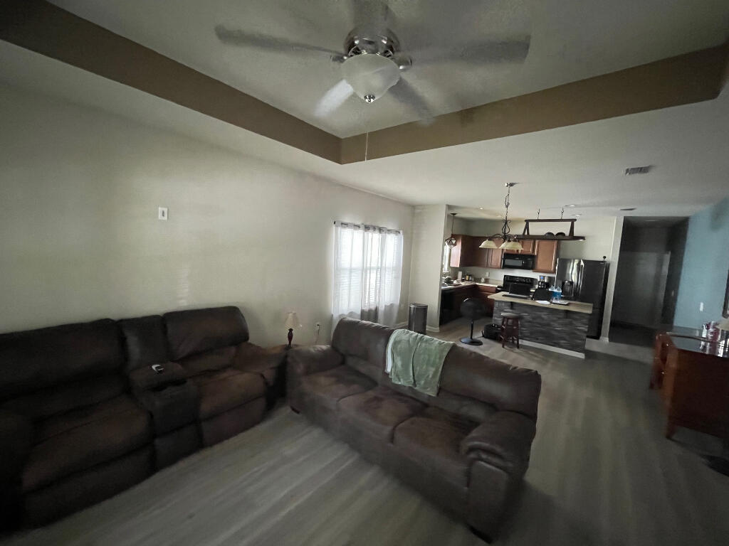 HAMMOCK BAY - Residential