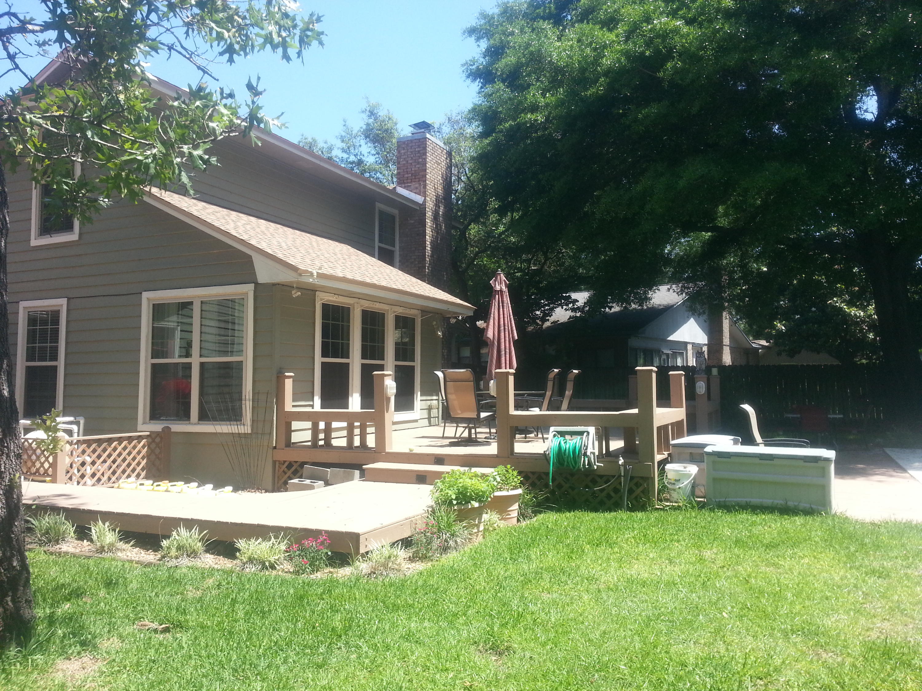 ROCKY BAYOU COUNTRY CLUB ESTATES 3 - Residential