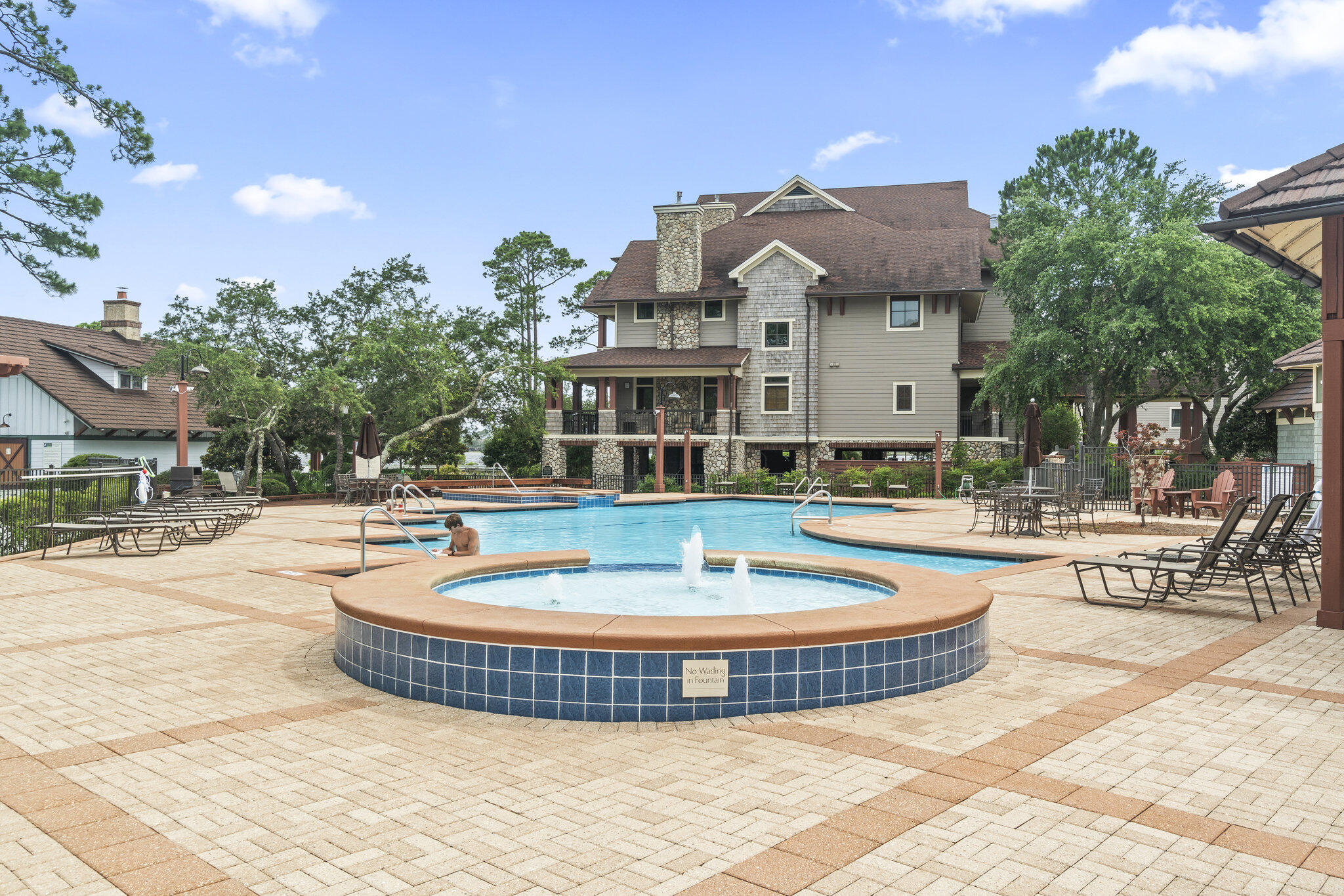 WILD HERON PHASE I - Land