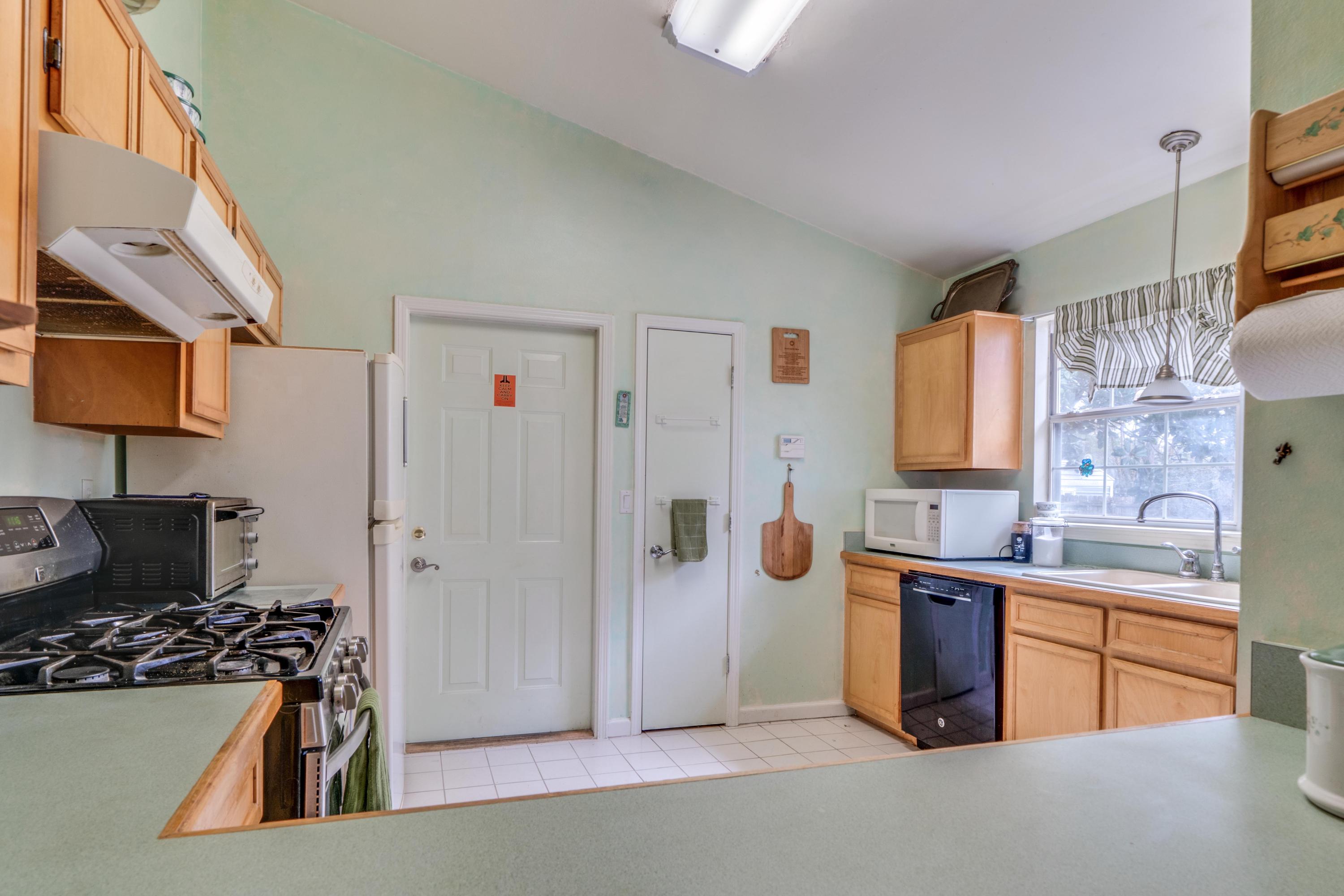 HOLLYROD PARK - Residential