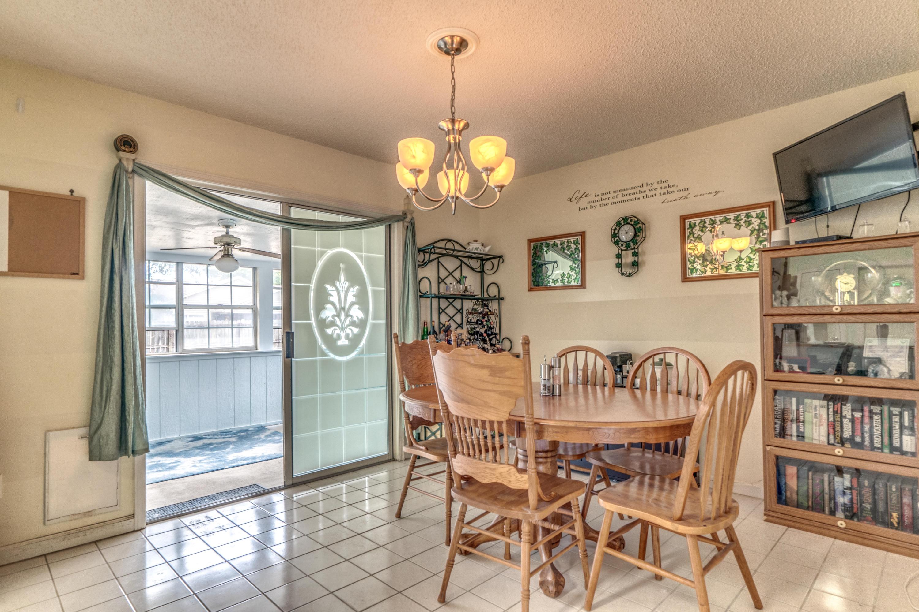 HOLLYROD PARK - Residential