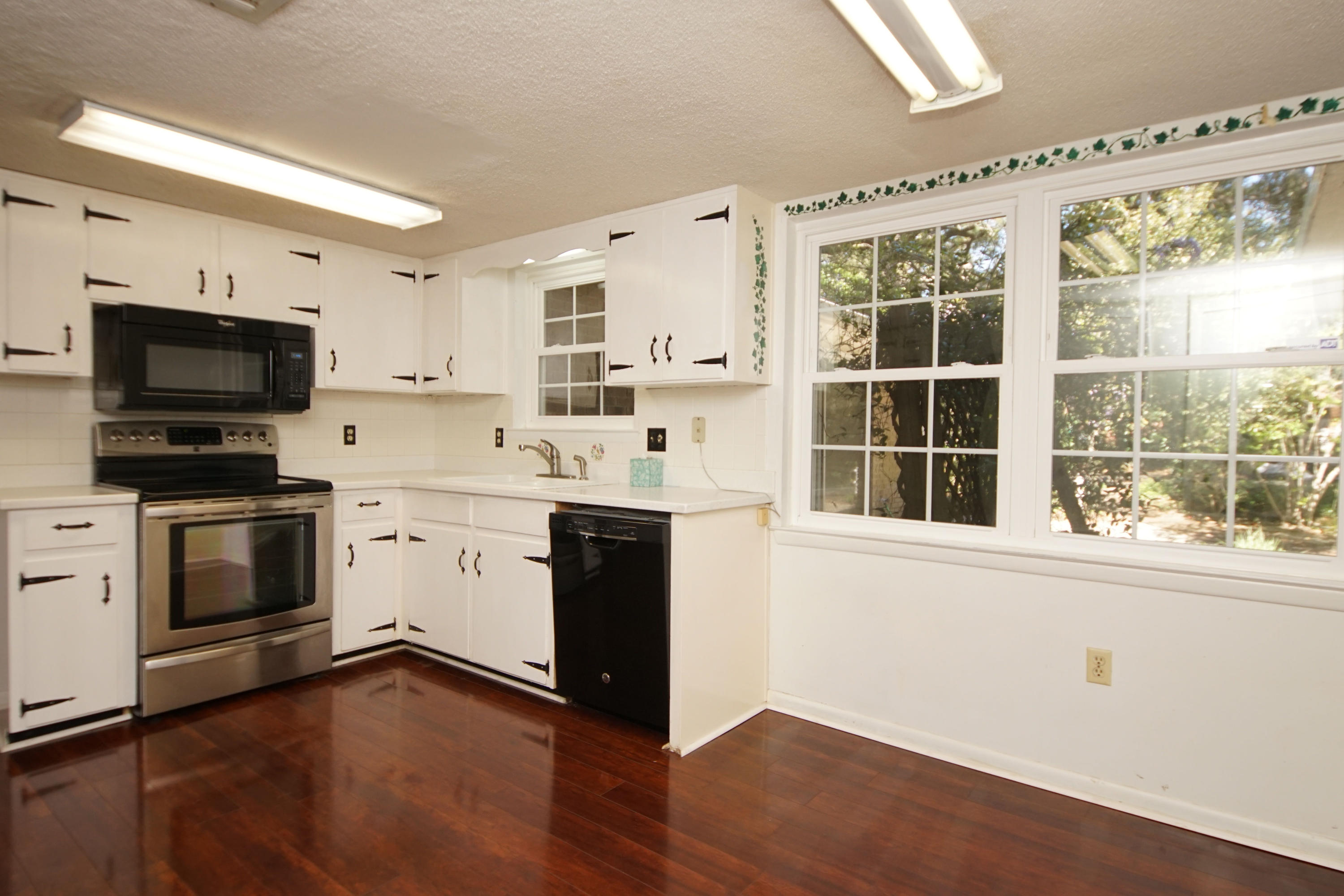 BAYOU POQUITO - Residential