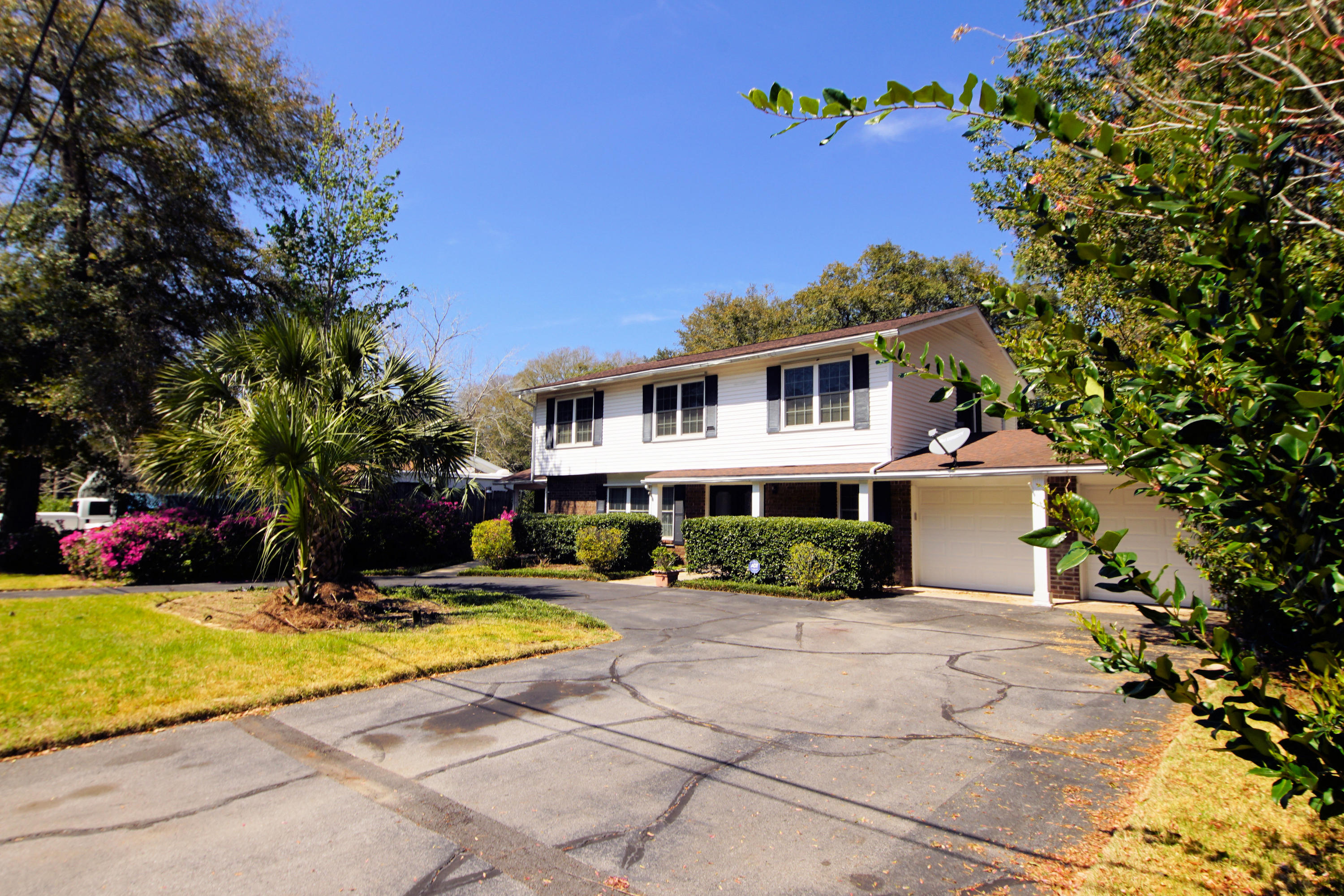 BAYOU POQUITO - Residential