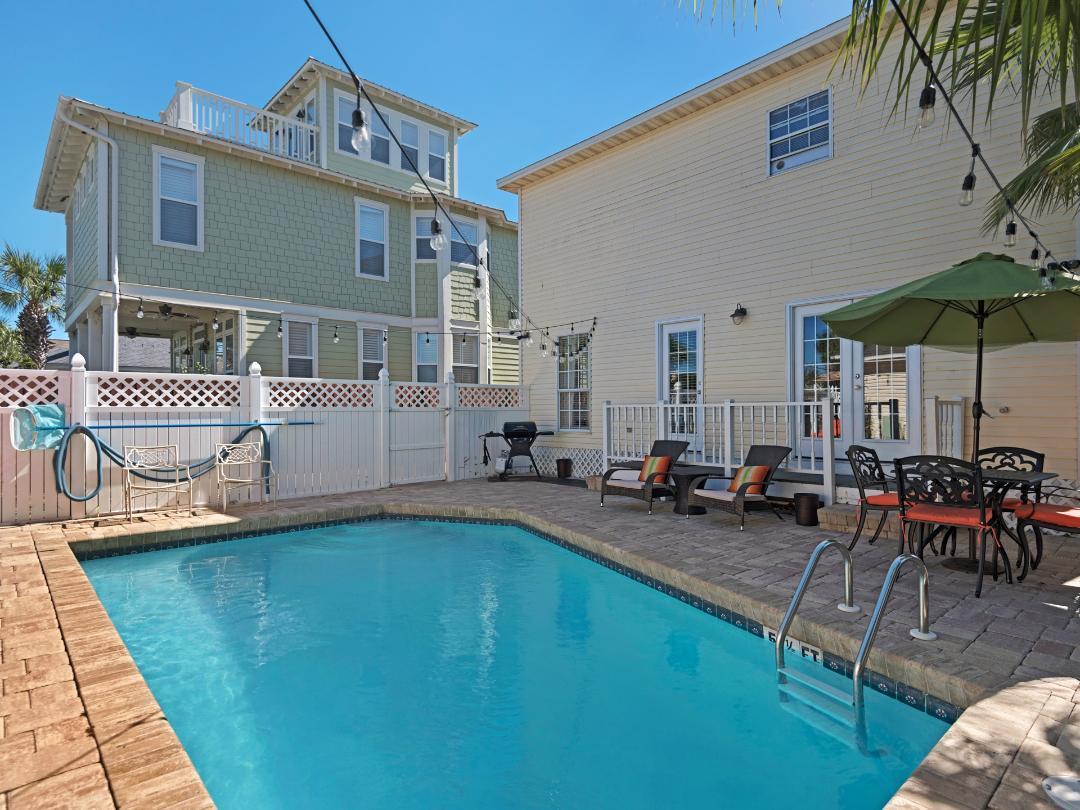 CRYSTAL BEACH - Residential