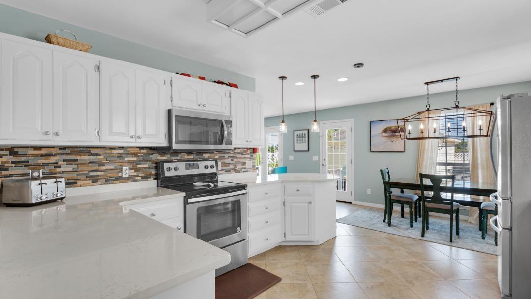 CRYSTAL BEACH - Residential