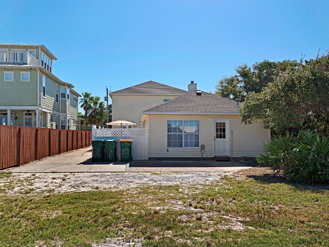 CRYSTAL BEACH - Residential