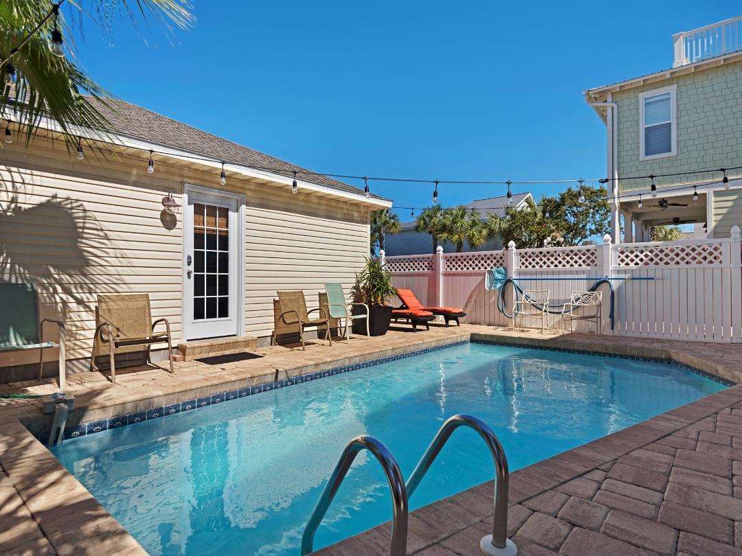 CRYSTAL BEACH - Residential