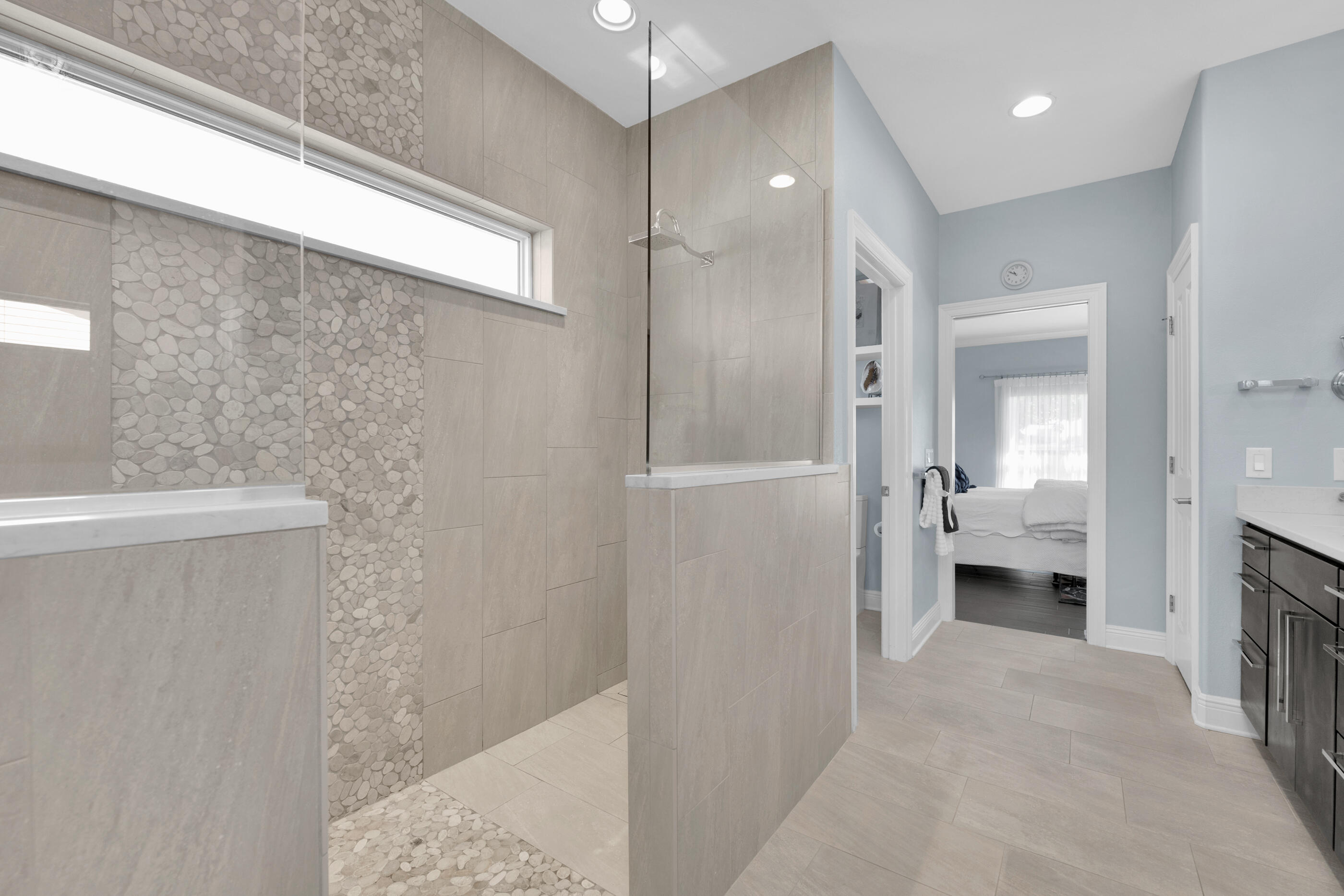 SANTA ROSA SHORES - Residential