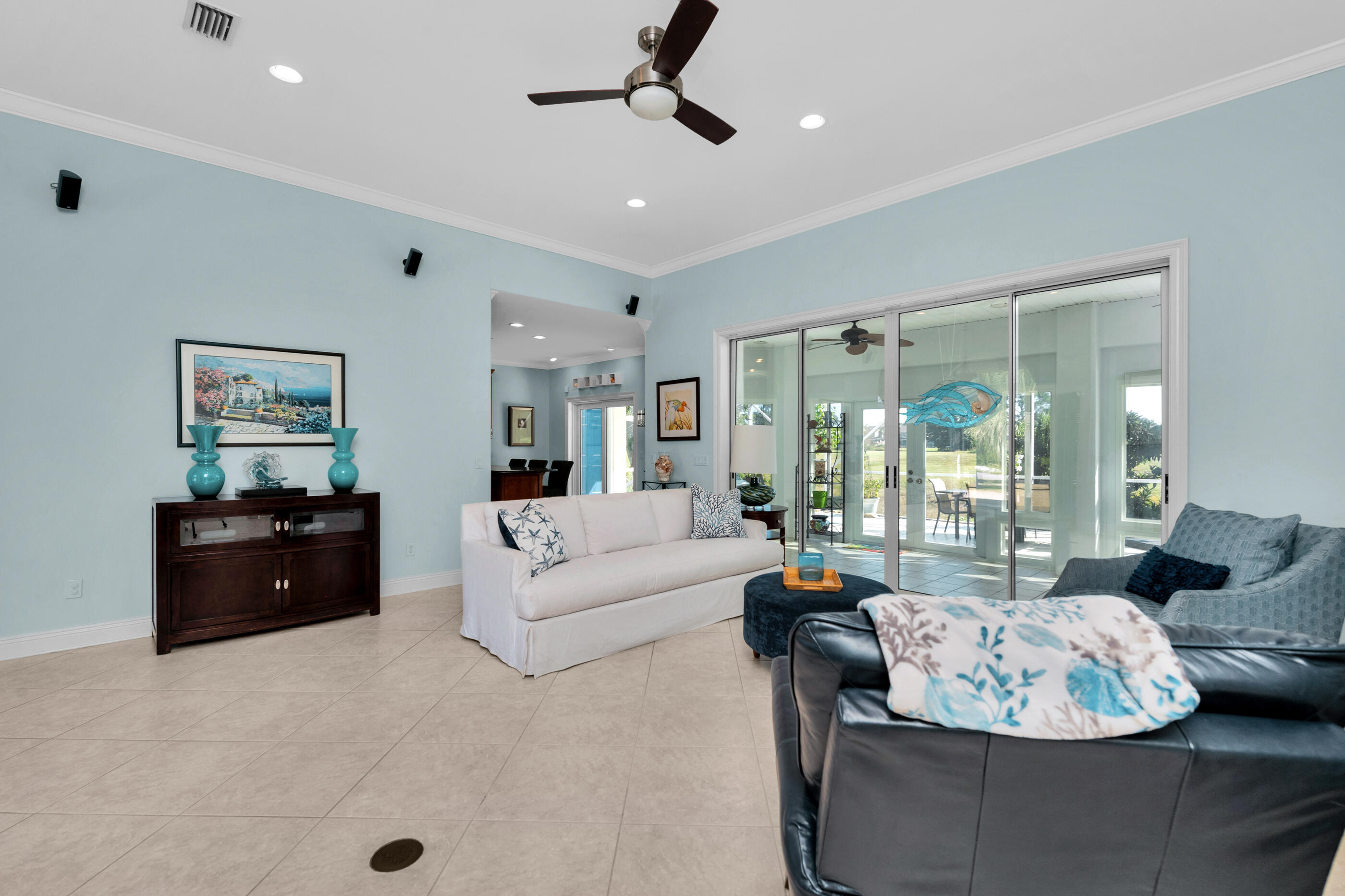 SANTA ROSA SHORES - Residential