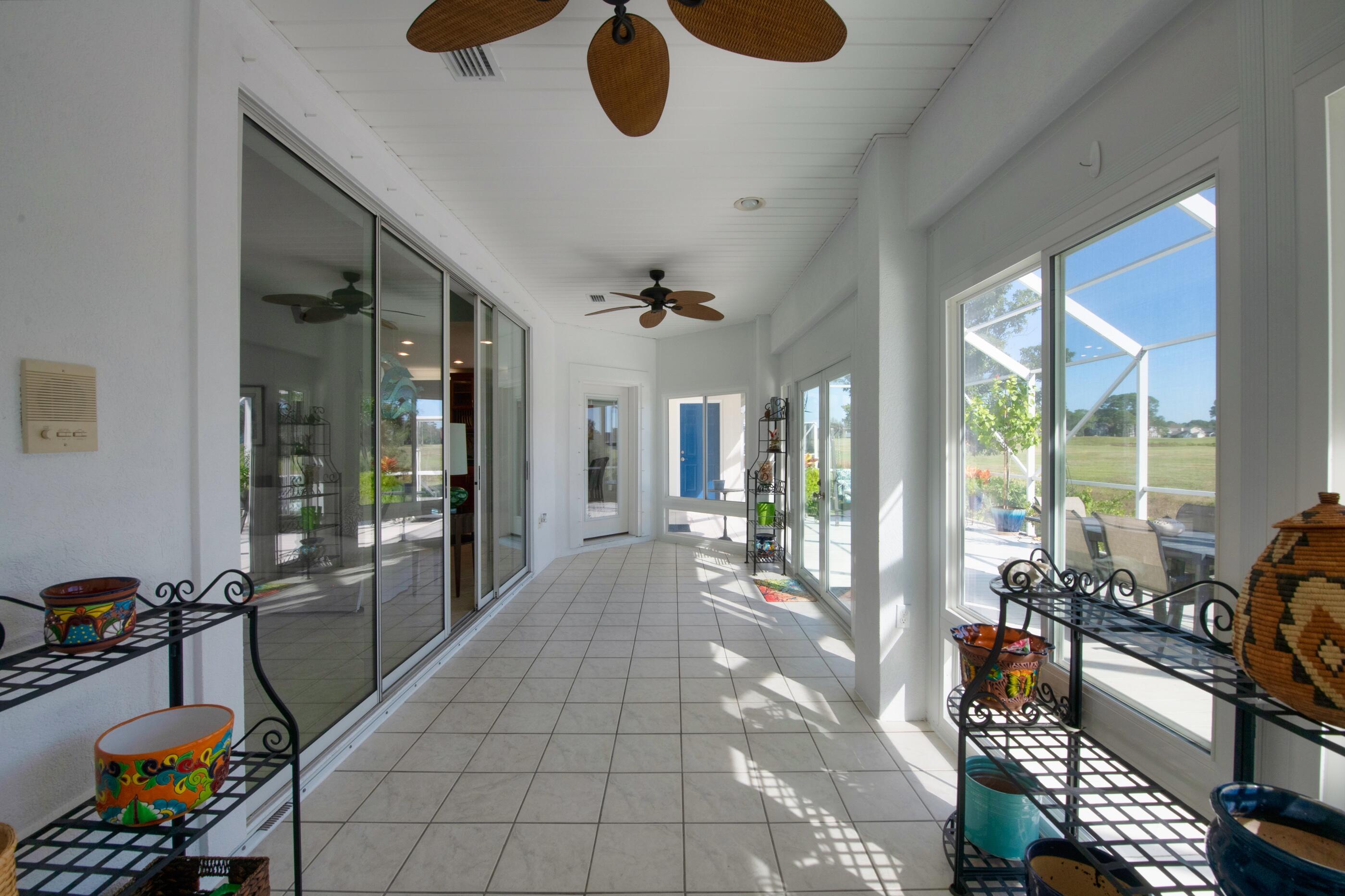 SANTA ROSA SHORES - Residential