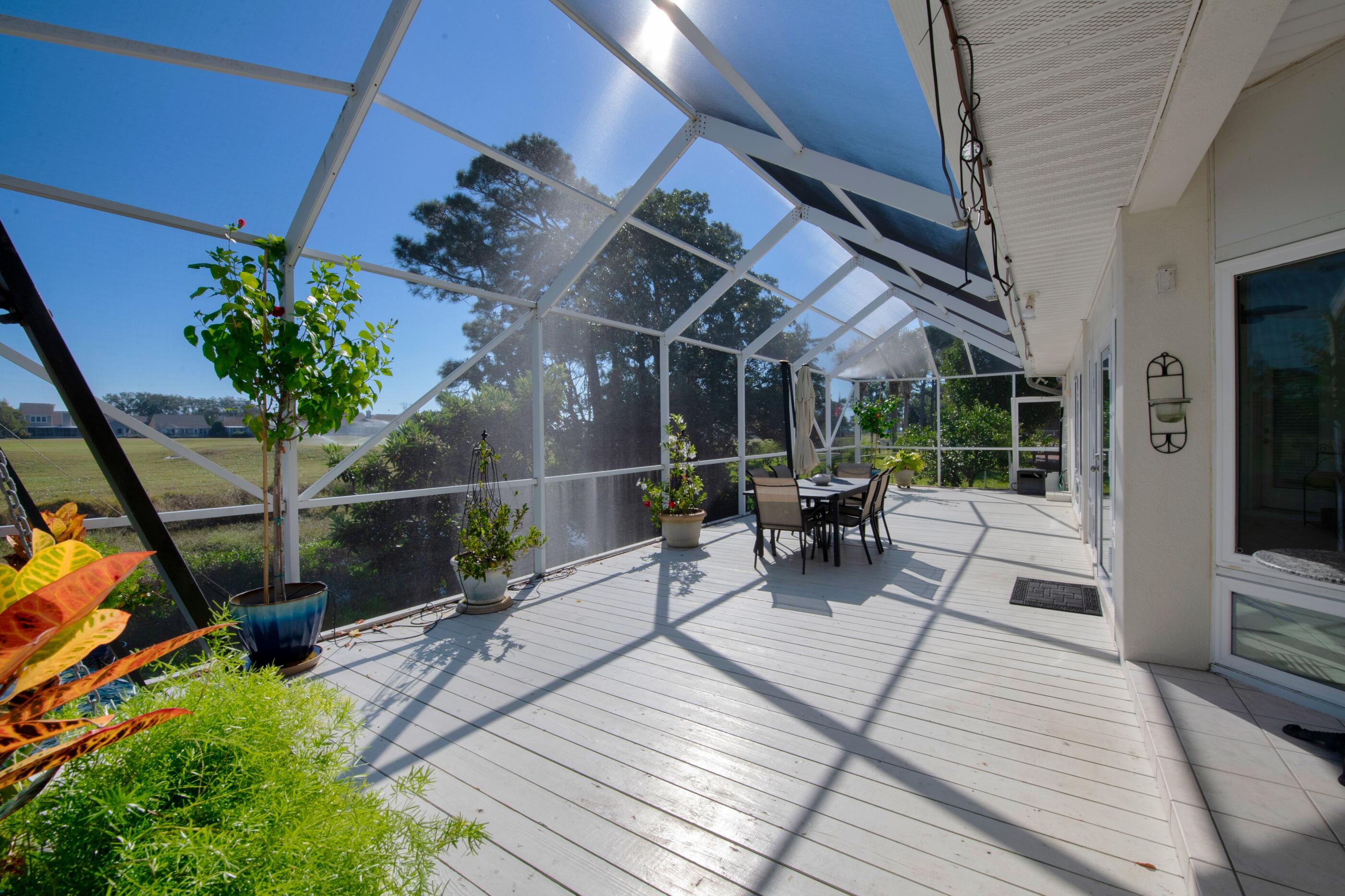 SANTA ROSA SHORES - Residential