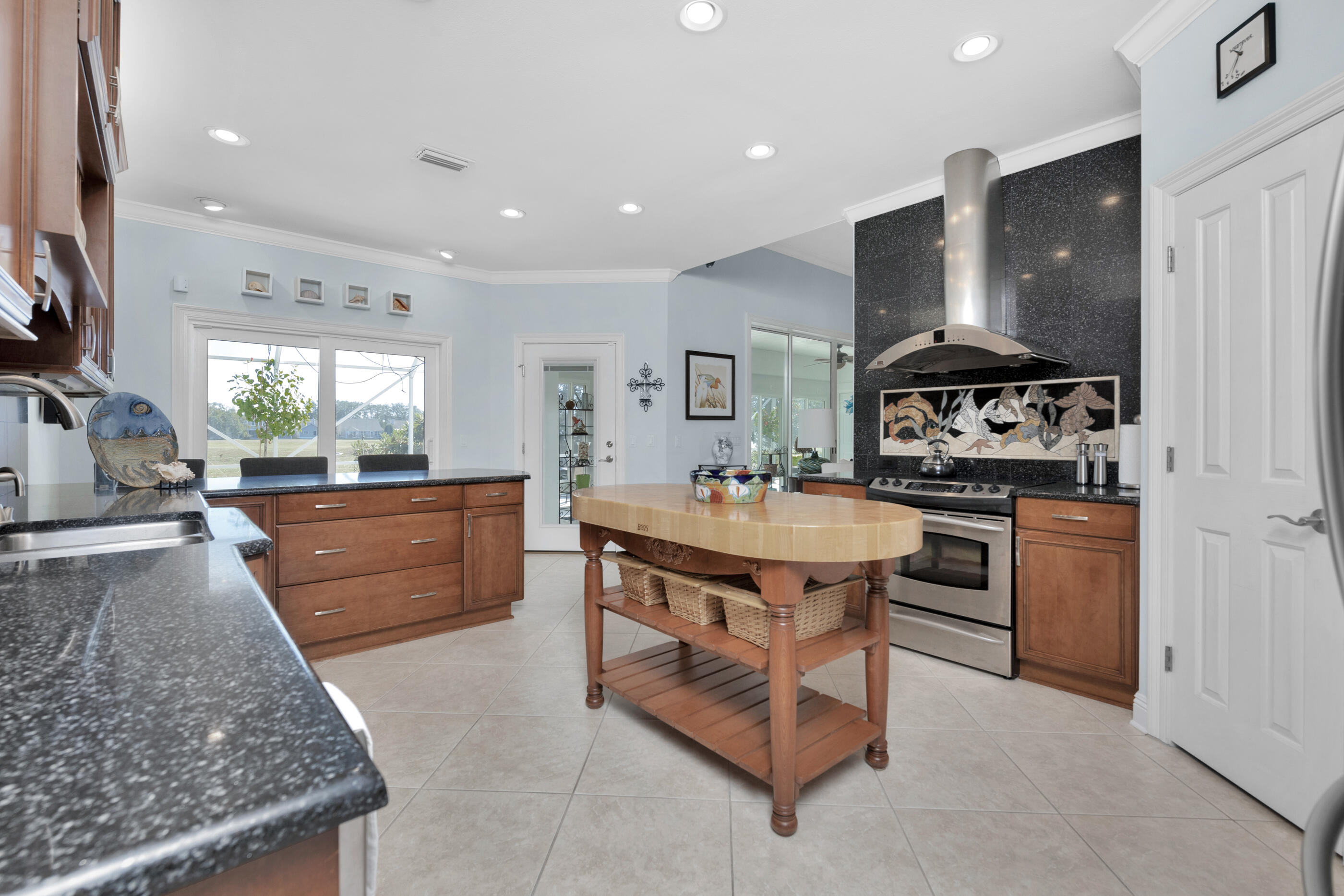 SANTA ROSA SHORES - Residential