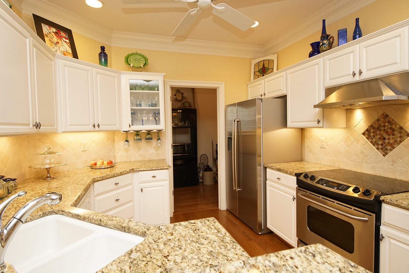 OAKMONT PLACE - Residential