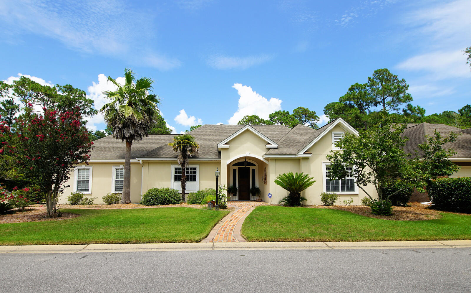 OAKMONT PLACE - Residential