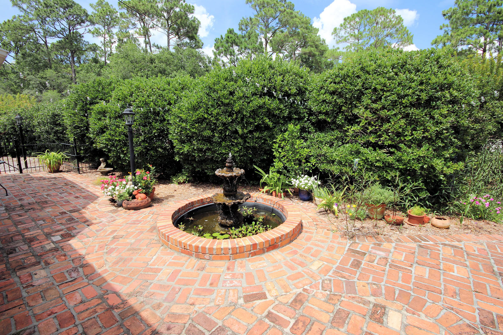 OAKMONT PLACE - Residential