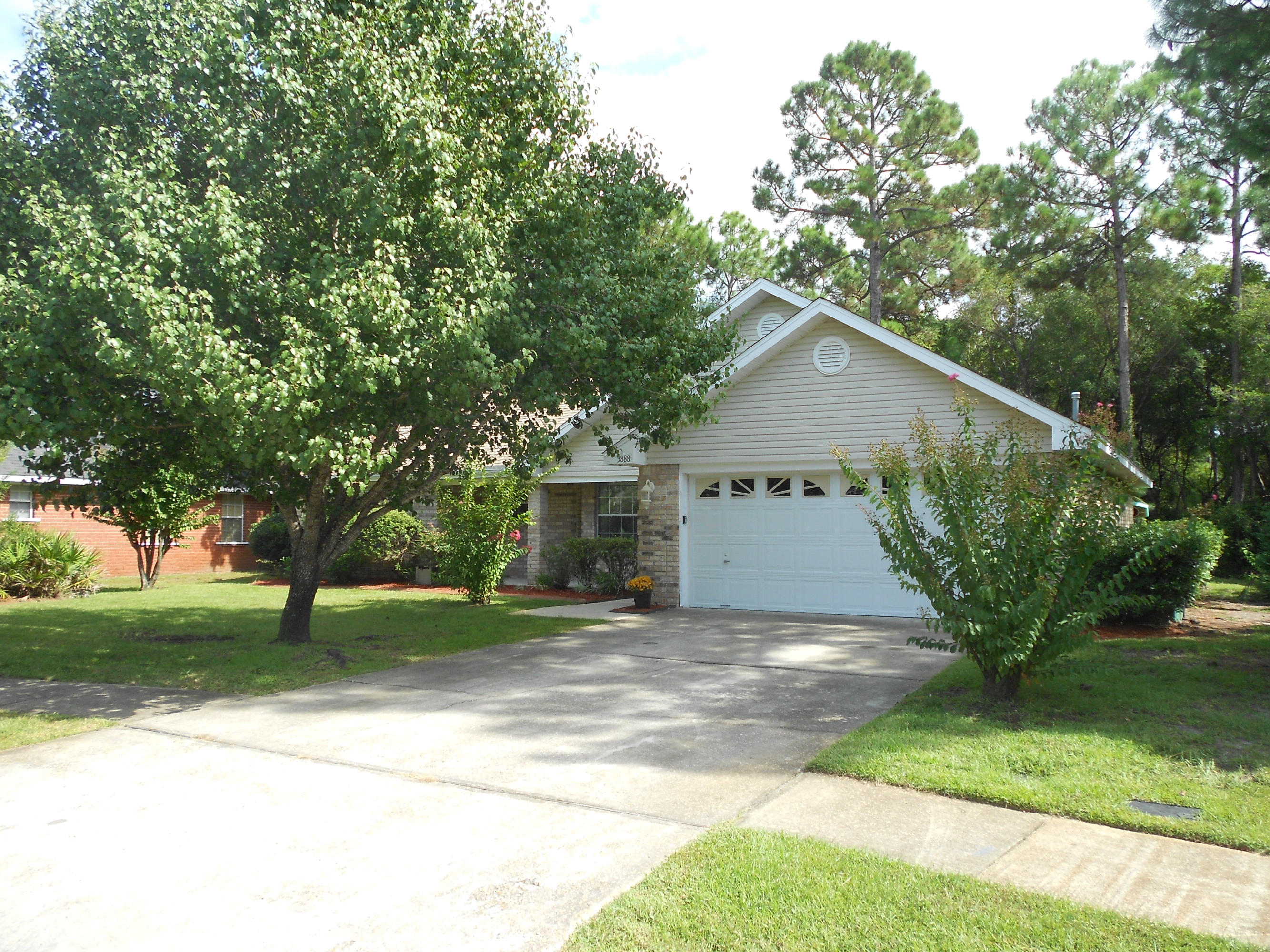 INDIAN WOODS - Residential