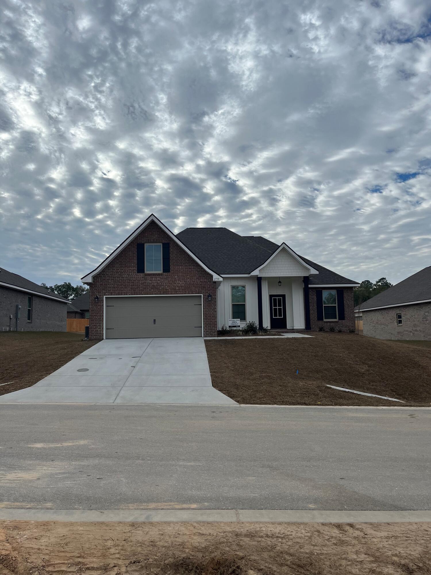 YOUNG OAKS - Residential