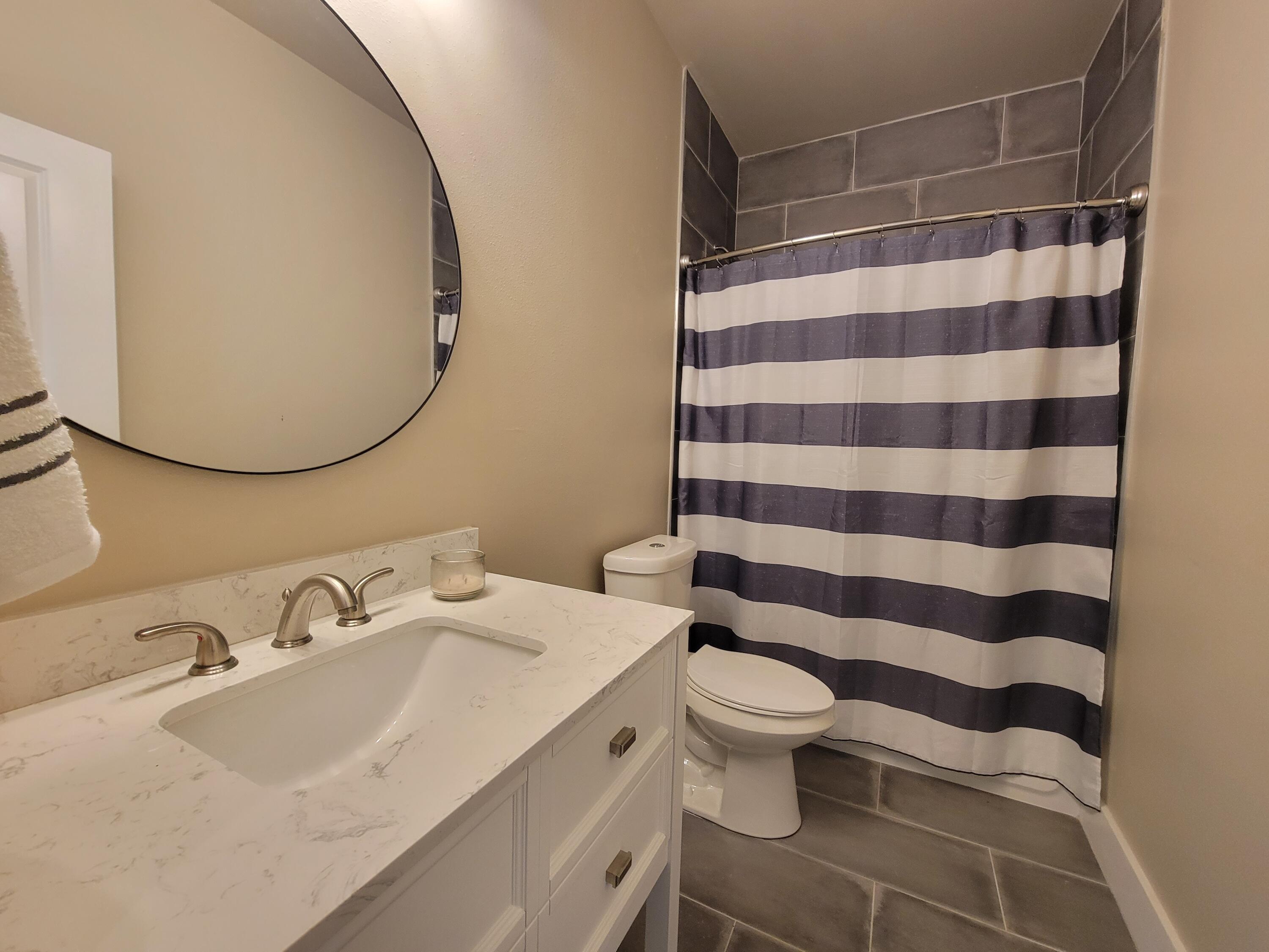 TOWN OF SANTA ROSA - Residential Lease