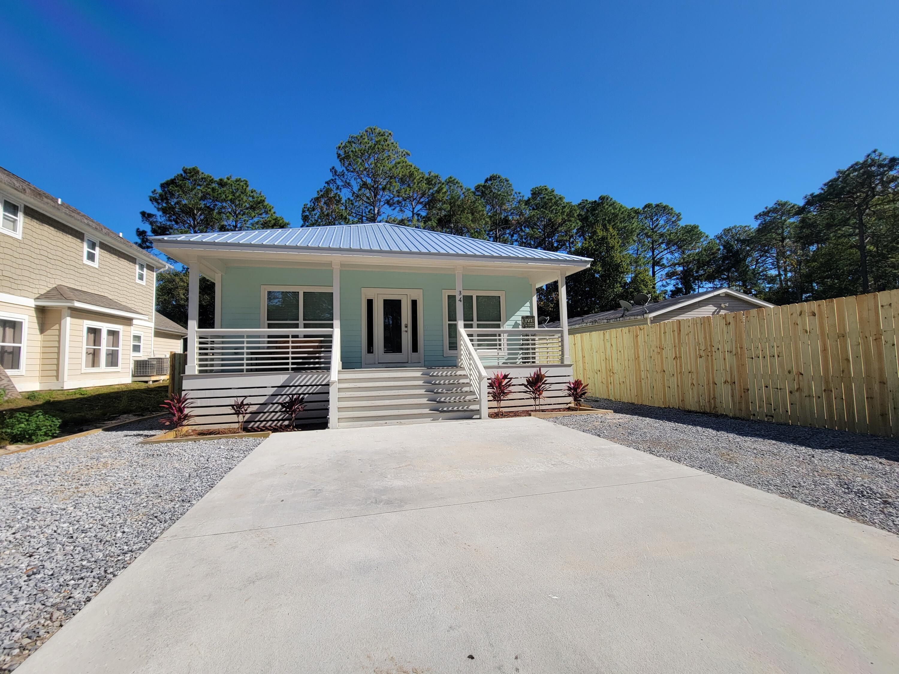 TOWN OF SANTA ROSA - Residential Lease