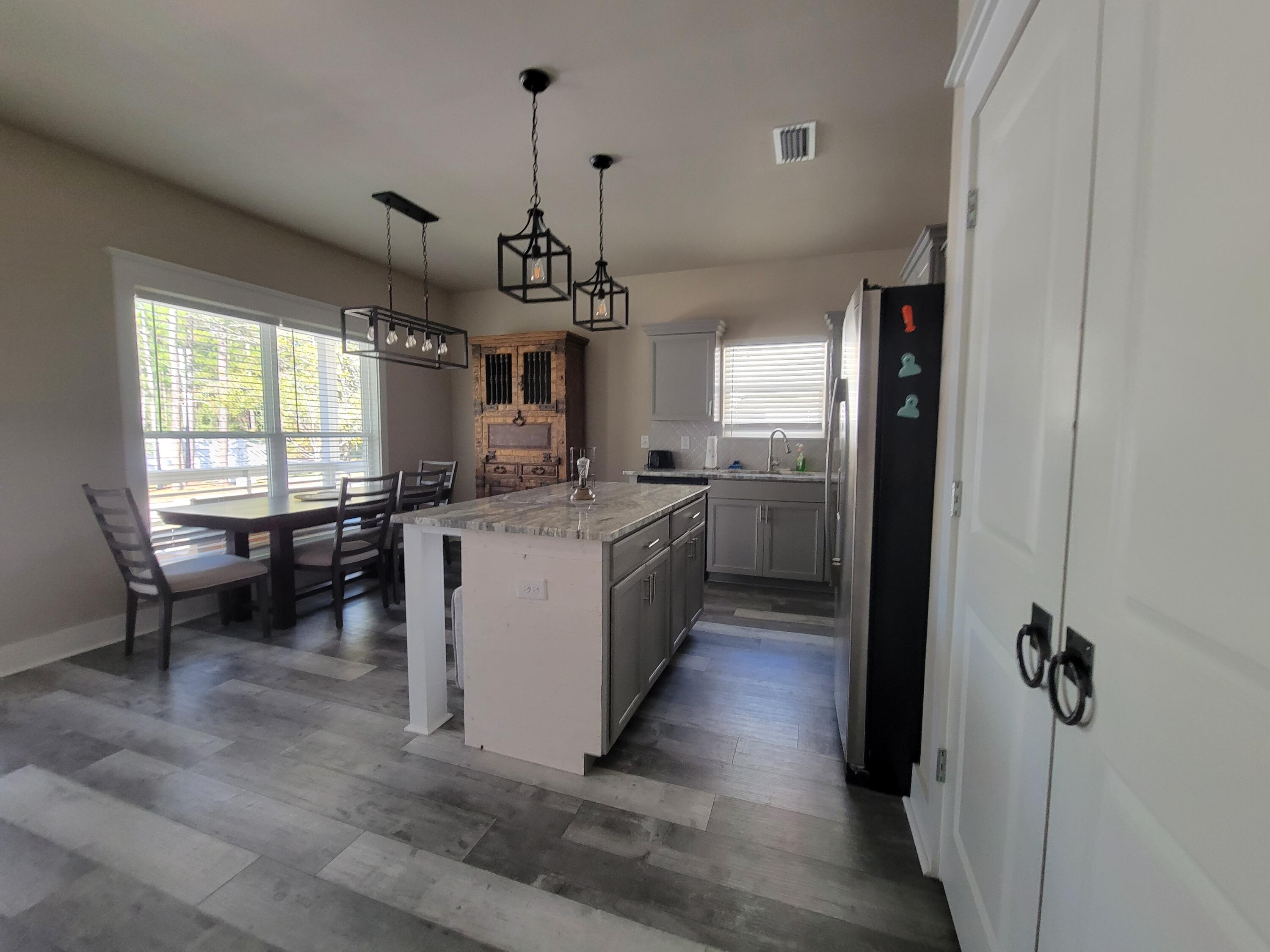TOWN OF SANTA ROSA - Residential Lease