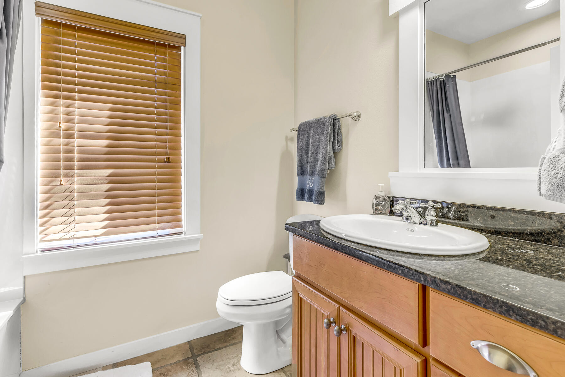 LAUREL GROVE - Residential