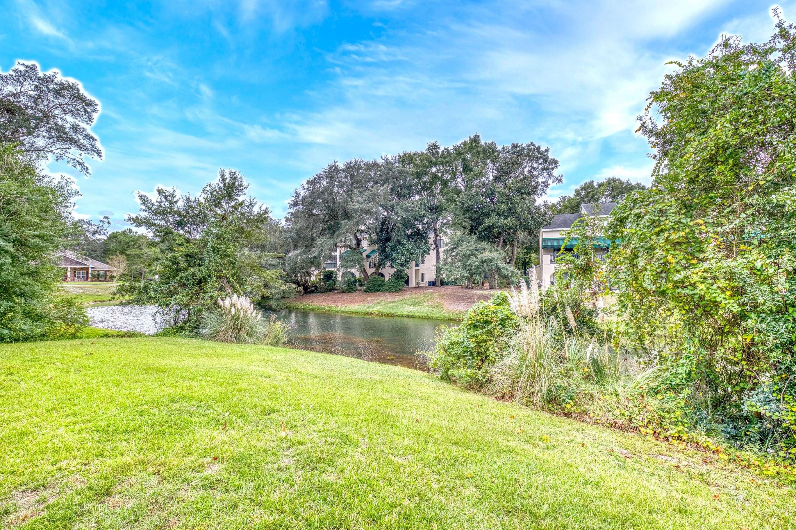 HIDDEN LAKES - Residential