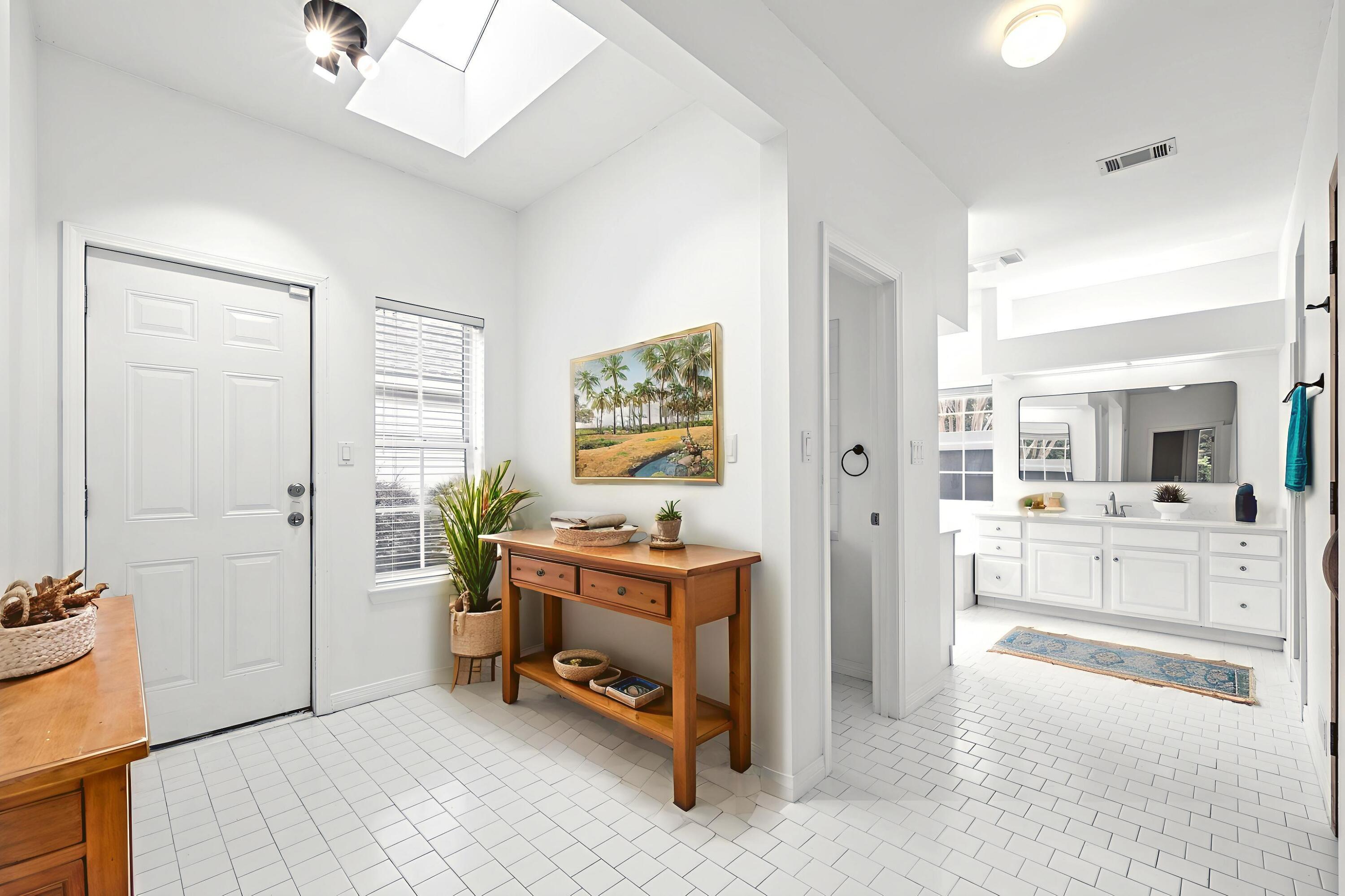 HIDDEN LAKES - Residential