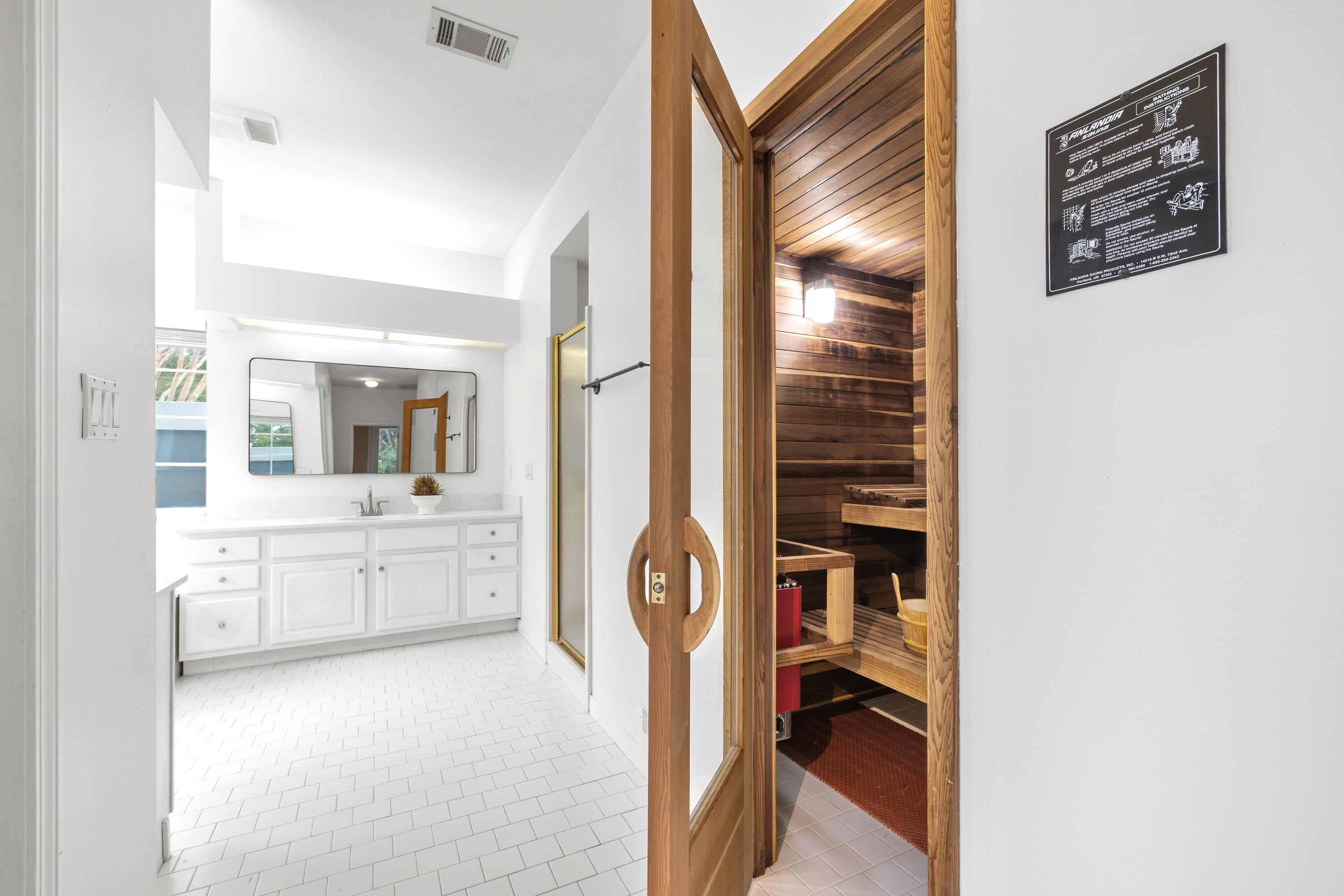 HIDDEN LAKES - Residential