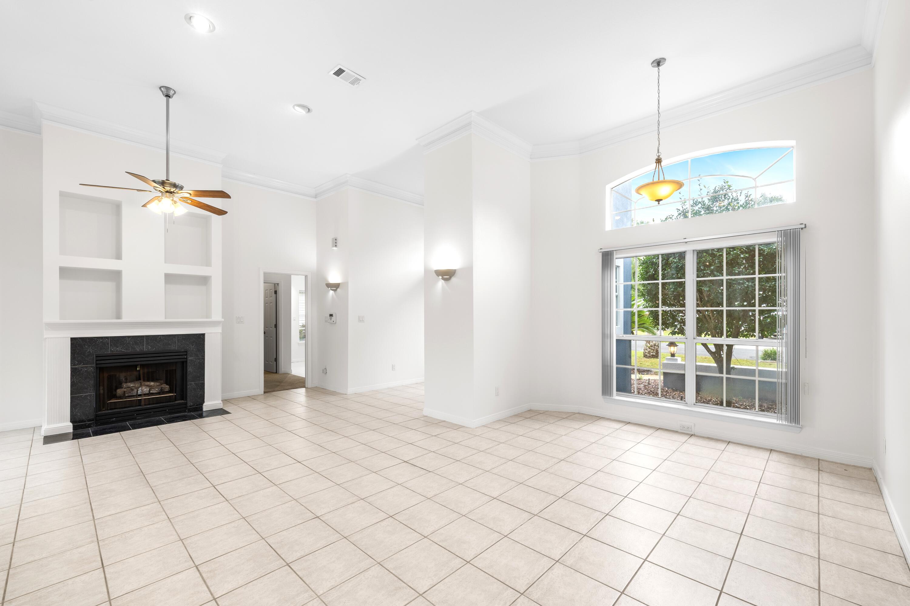 HIDDEN LAKES - Residential