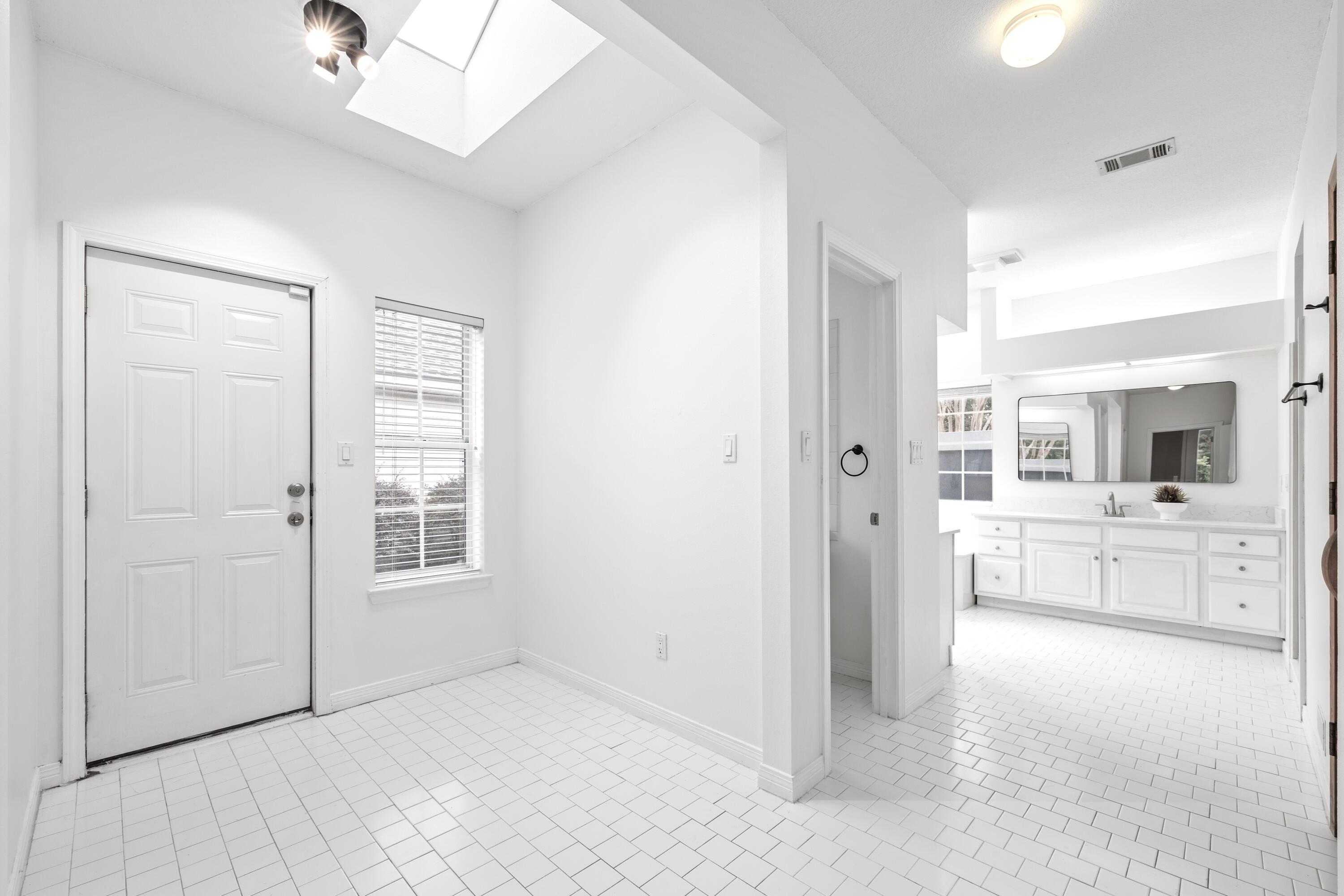 HIDDEN LAKES - Residential