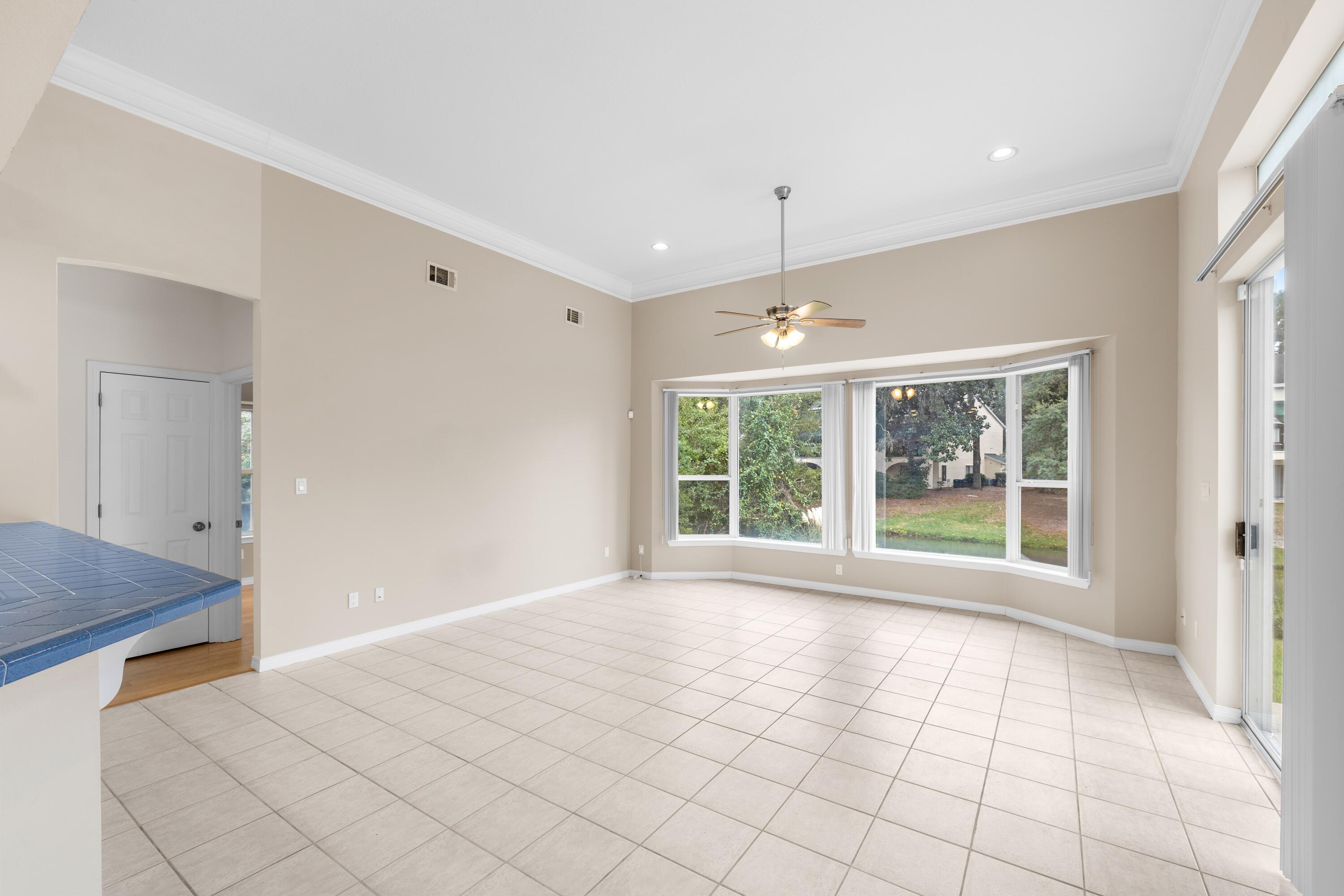 HIDDEN LAKES - Residential