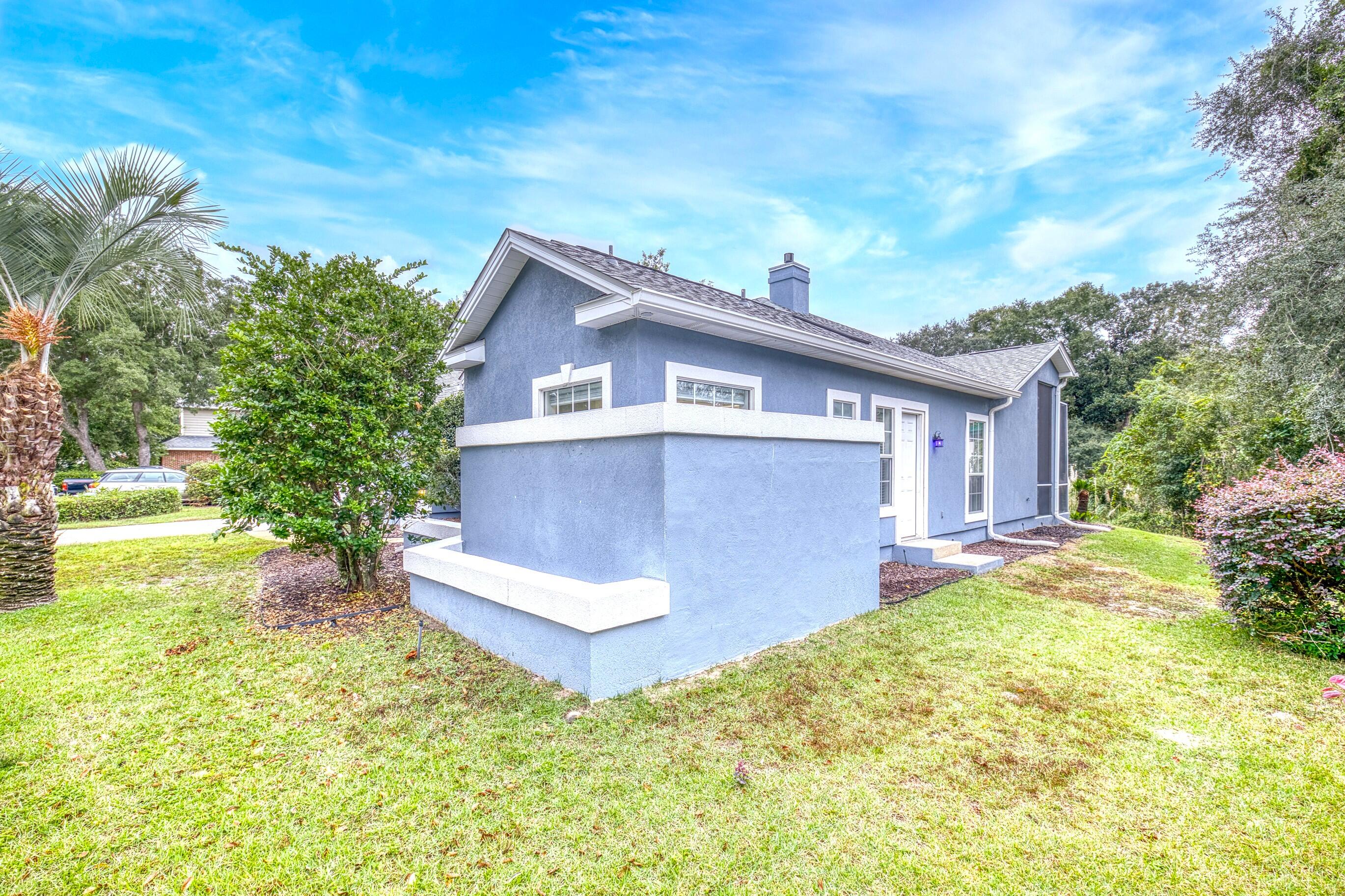 HIDDEN LAKES - Residential