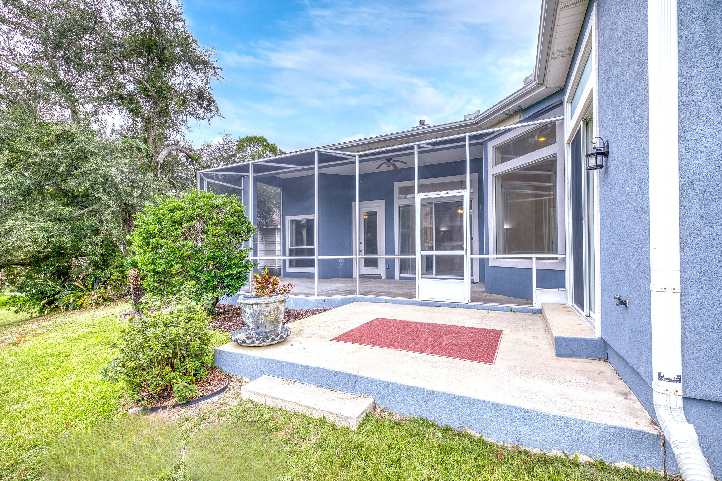 HIDDEN LAKES - Residential