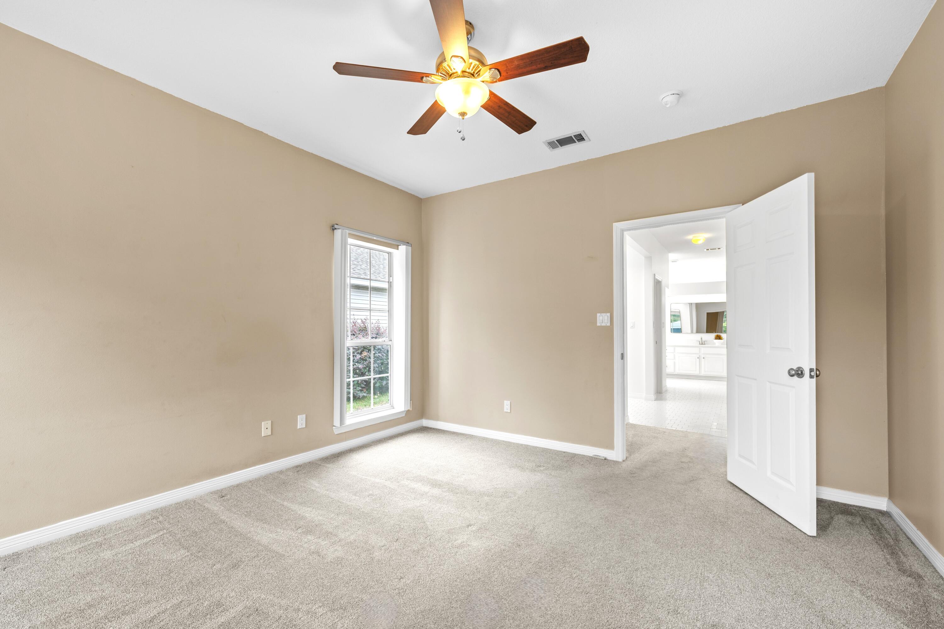 HIDDEN LAKES - Residential