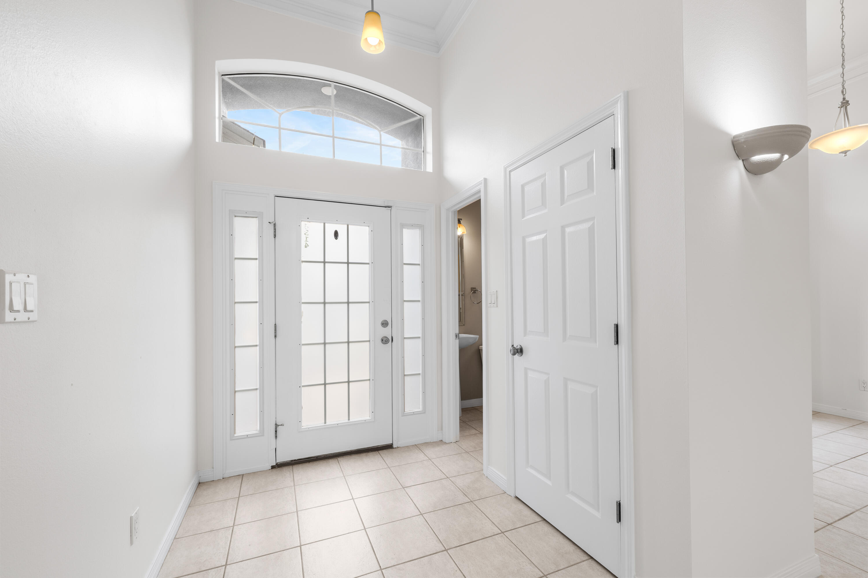 HIDDEN LAKES - Residential