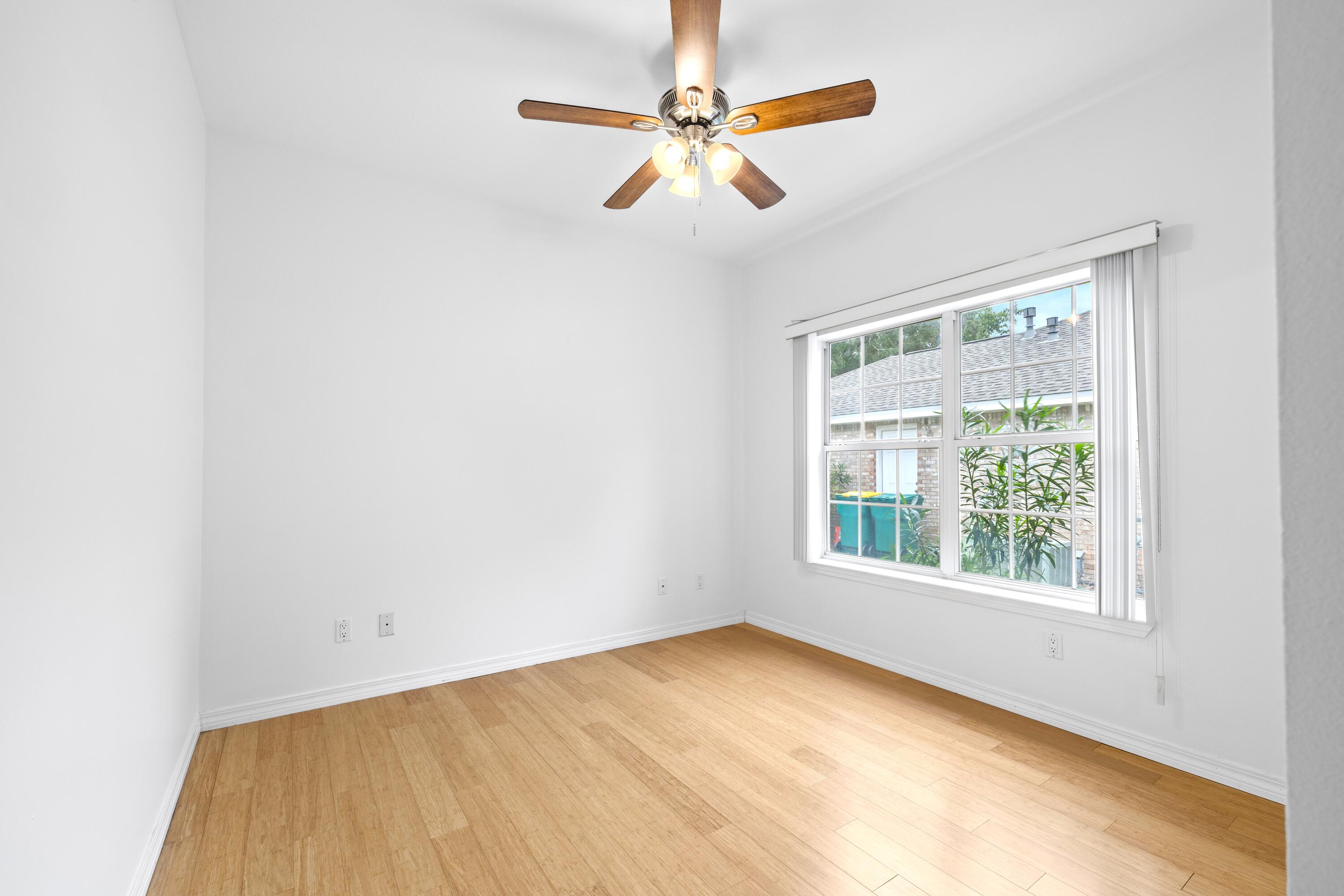 HIDDEN LAKES - Residential