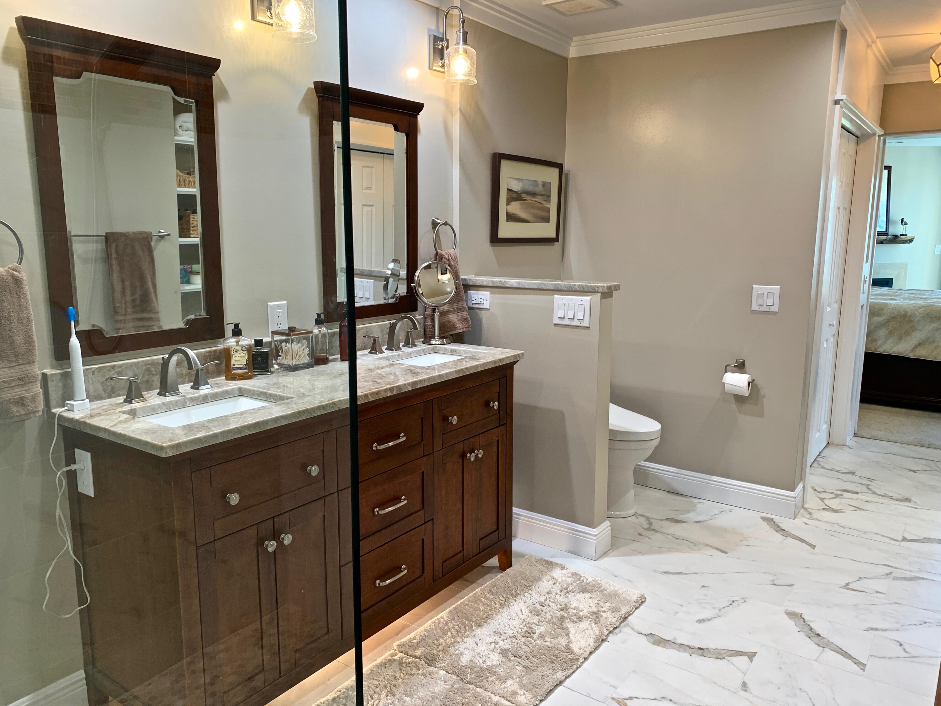 VANTAGE POINTE - Residential