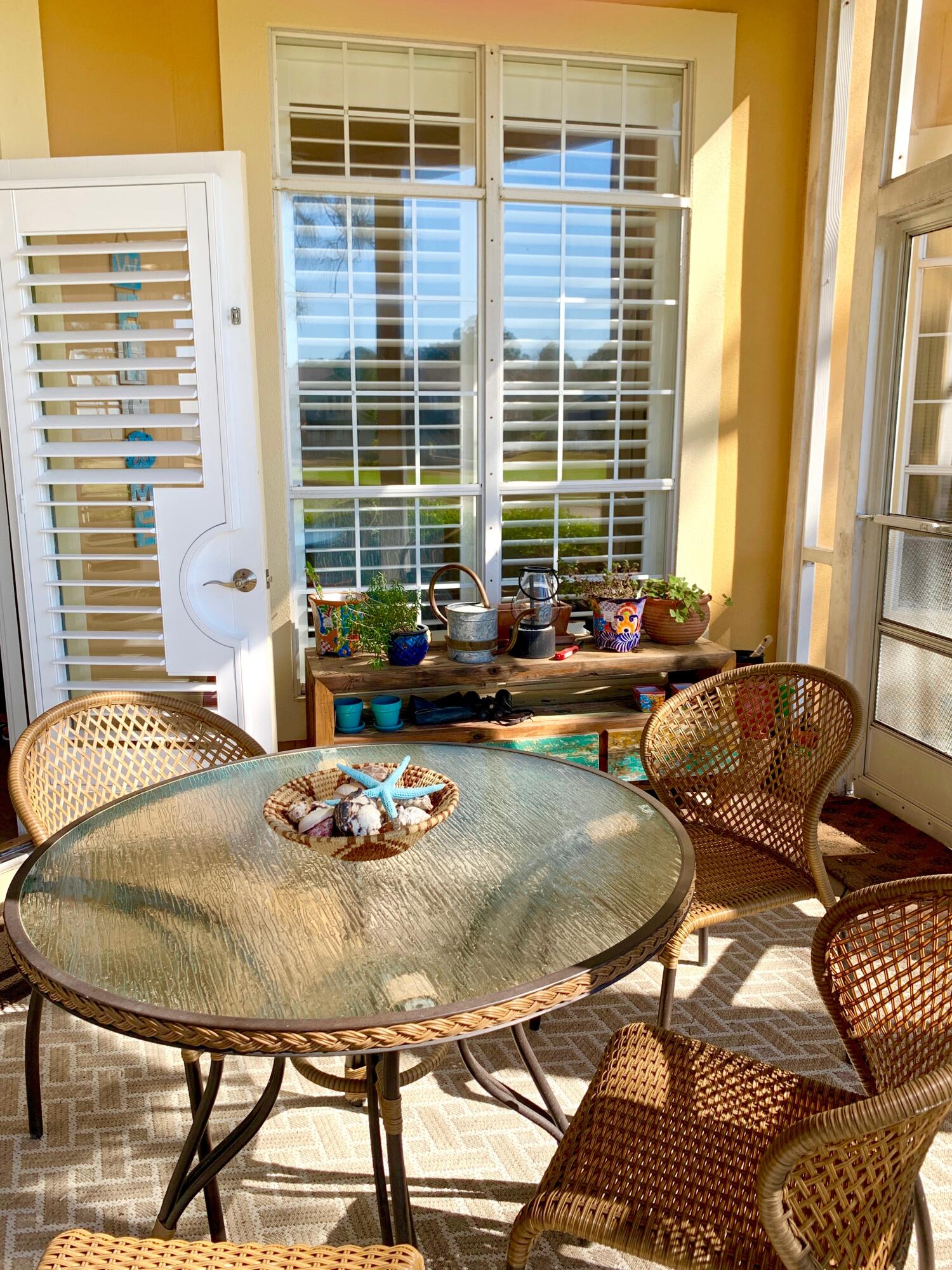 VANTAGE POINTE - Residential